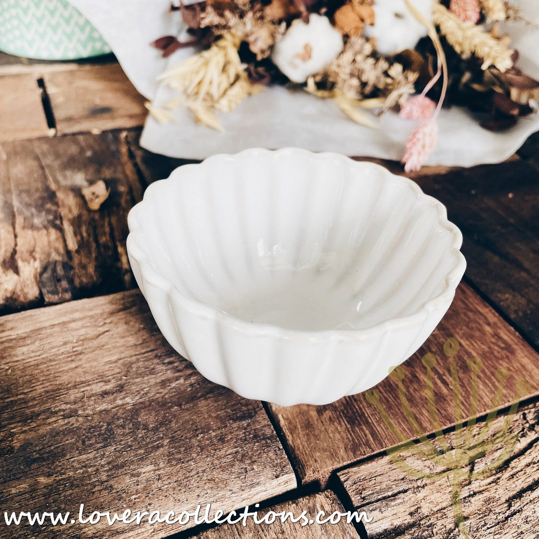 Rustic Seashell Dinnerware Set - Beach Themed Plates, Bowls & Serving Dishes for Coastal Dining & Entertaining - Perfect for Beach House, Summer Parties & Nautical Decor