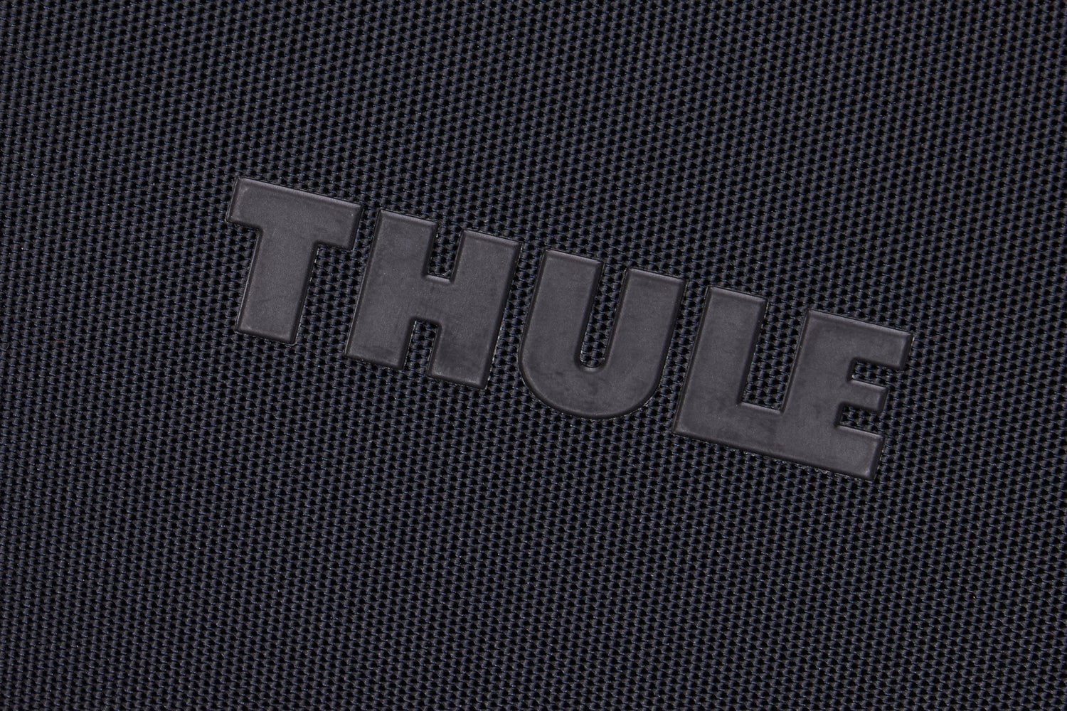 Thule Subterra 2 Convertible Carry On Bag 40L - Black | Durable Travel Backpack for Business & Leisure | Perfect for Airplane, Commuting & Weekend Getaways