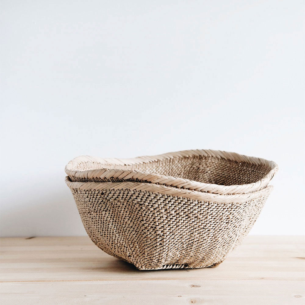 Natural Palm Leaf Table Basket - Handwoven Storage Organizer for Fruits, Bread, and Home Decor | Perfect for Kitchen, Dining Room, and Farmhouse Style Decor