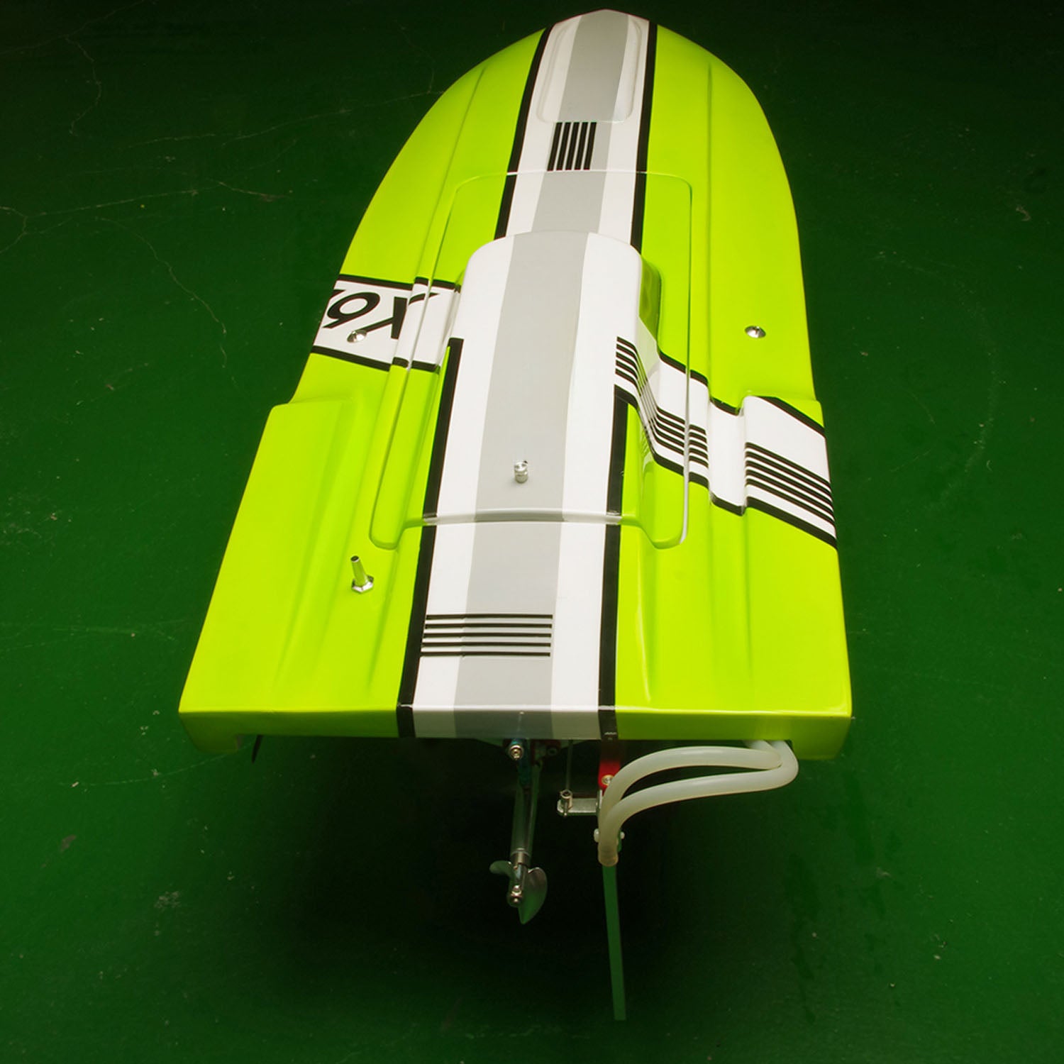 DTRC Kevlar RC Racing Boat X79 - High Speed Remote Control Electric Ship with Brushless Motor, ESC & 3KG Servo - Perfect for Pool, Lake & Ocean Racing (Battery Not Included)