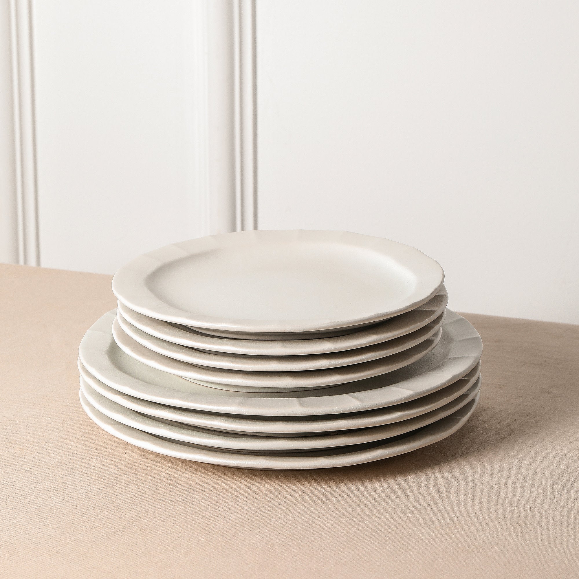 Oasis Stoneware Salad Plate - White Ceramic Dinner Plate for Salads, Appetizers & Desserts - Perfect for Home Dining, Parties & Restaurants