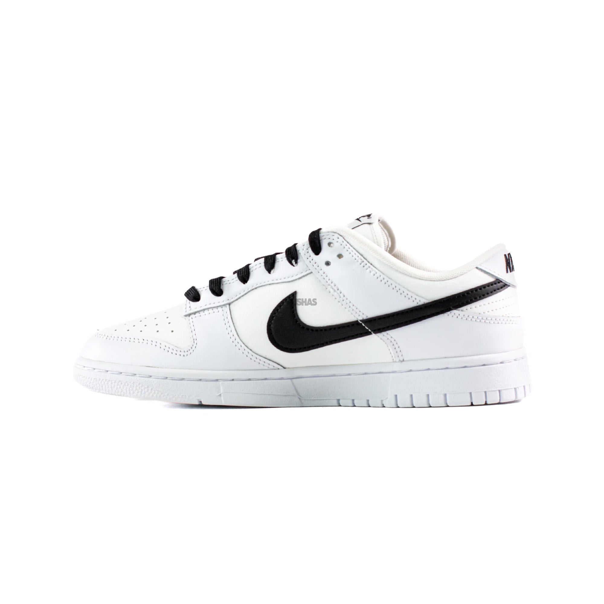 Nike Dunk Low 'Reverse Panda' Sneakers (2022) - Men's Basketball Shoes for Casual Wear & Street Style Fashion