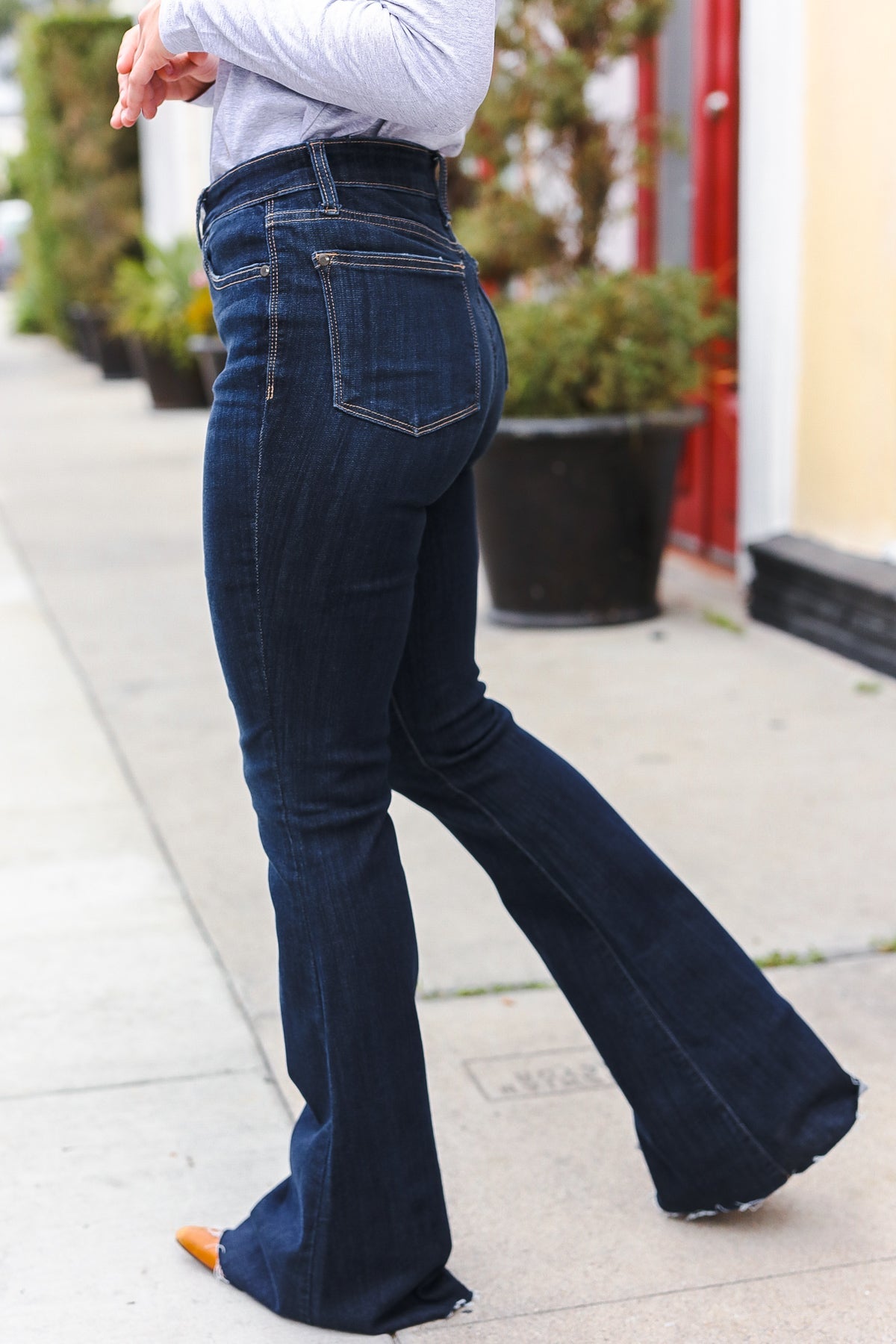 Judy Blue Women's Dark Wash Raw Hem Jeans - High Waist Distressed Denim Pants for Casual Wear & Everyday Outfits