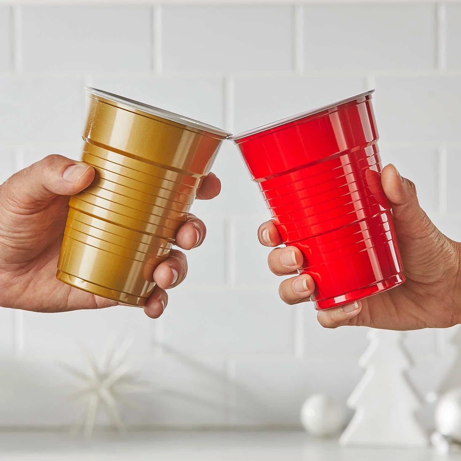 Premium Quality Holiday Cups by Member's Mark - 18oz (180 Count) - Ideal for Christmas, Thanksgiving, and Party Celebrations