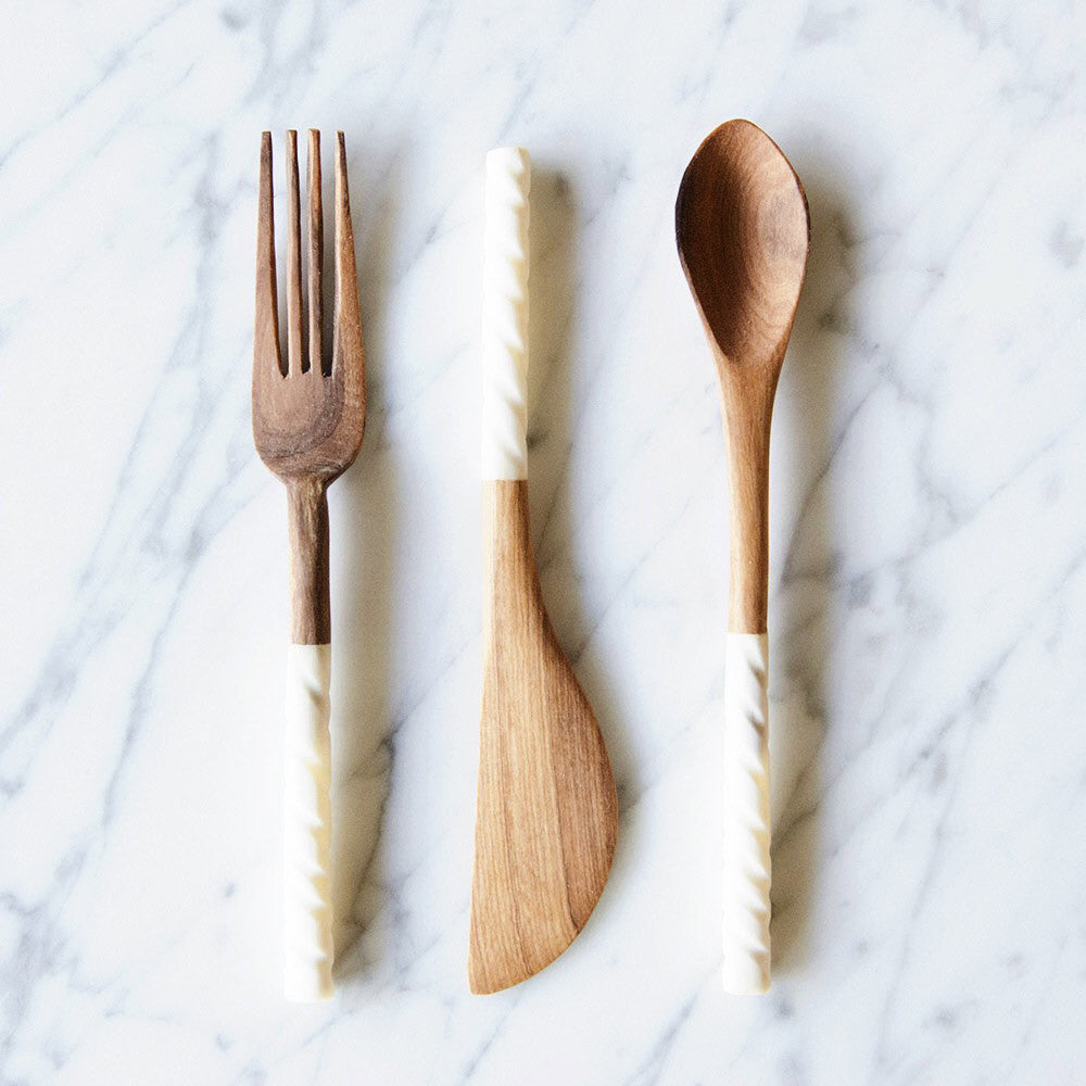 Premium Wild Olive Wood Appetizer Serving Set - Natural Wood Cheese Board with Knives - Perfect for Charcuterie, Cheese Platters & Party Entertaining