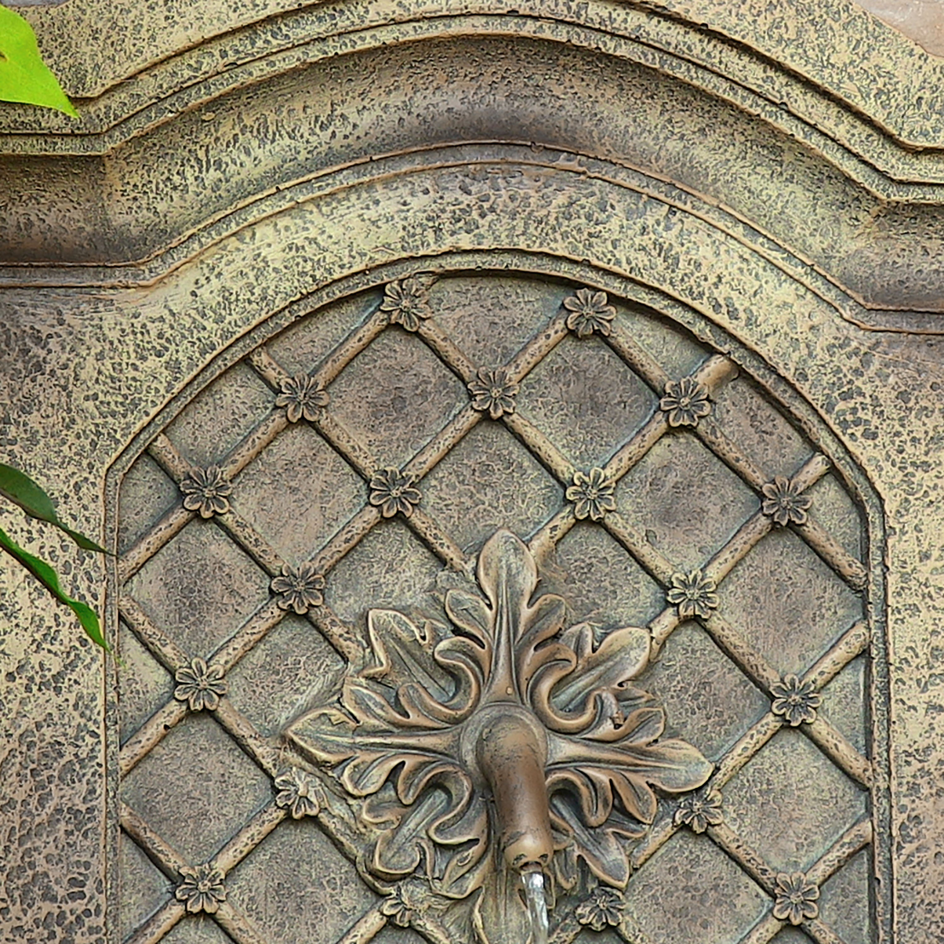 Sunnydaze Rosette Leaf Outdoor Wall Fountain - Decorative Garden Water Feature for Patio, Backyard, and Landscape Design | Relaxing Waterfall Sounds for Meditation and Outdoor Ambiance