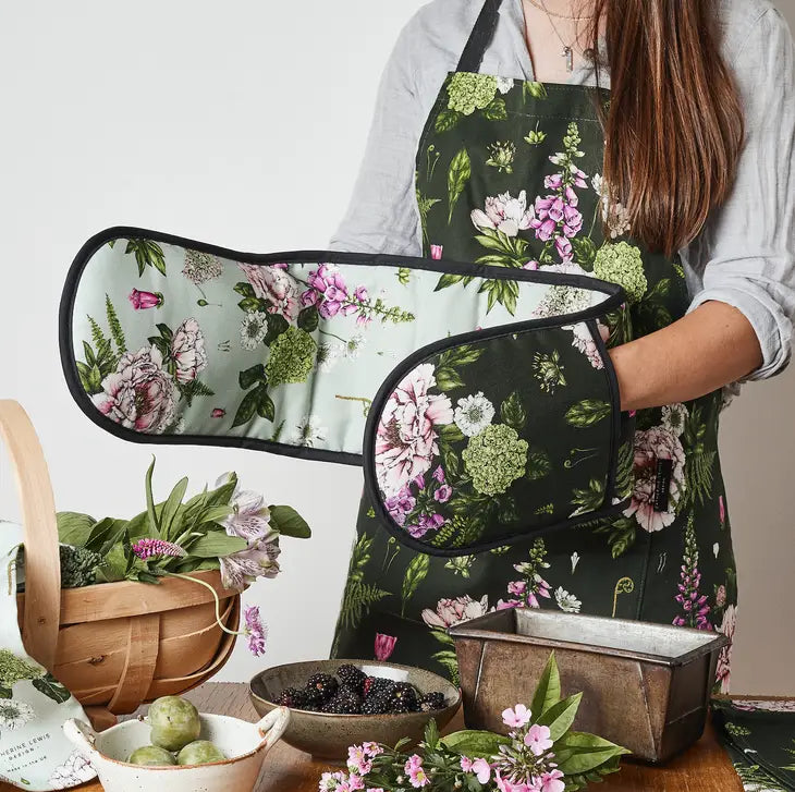 Heat-Resistant Summer Garden Oven Gloves - Extra Long BBQ & Kitchen Mitts for Grilling, Baking & Cooking - Perfect for Outdoor Picnics & Backyard Parties