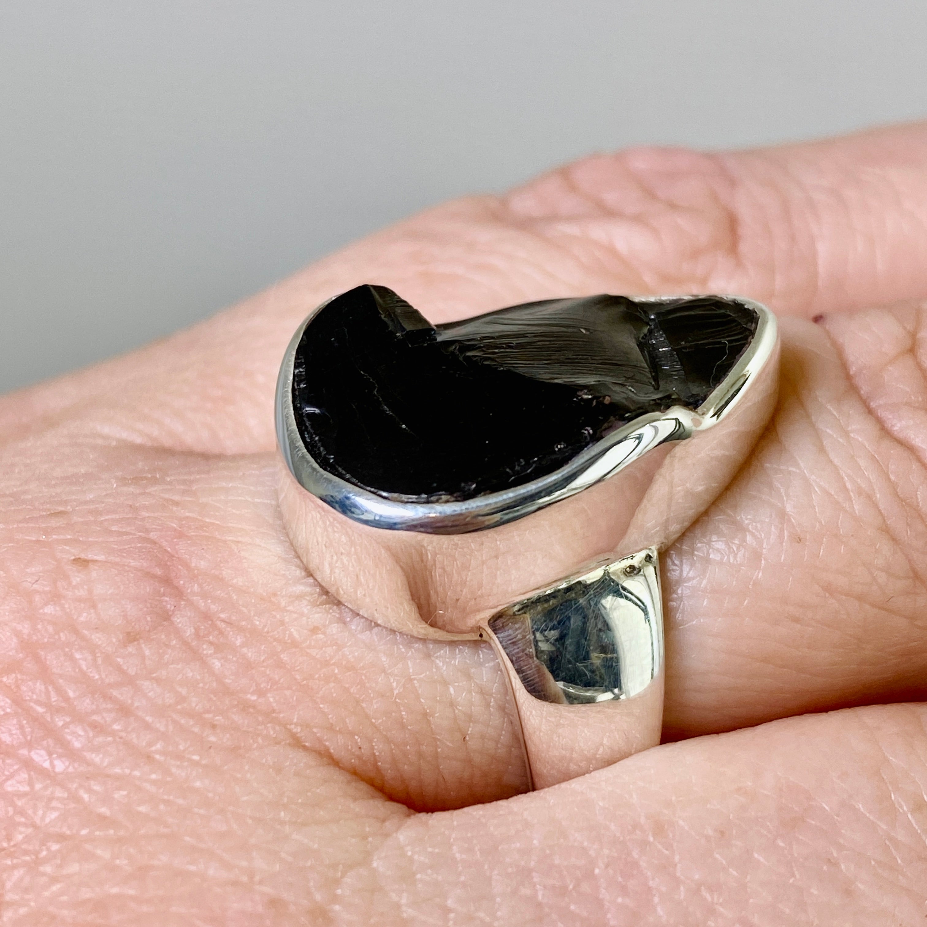 Natural Shungite Teardrop Raw Stone Ring - Size 8 for Women - PRGJ790 - Perfect for Energy Healing, Meditation & Spiritual Protection Jewelry