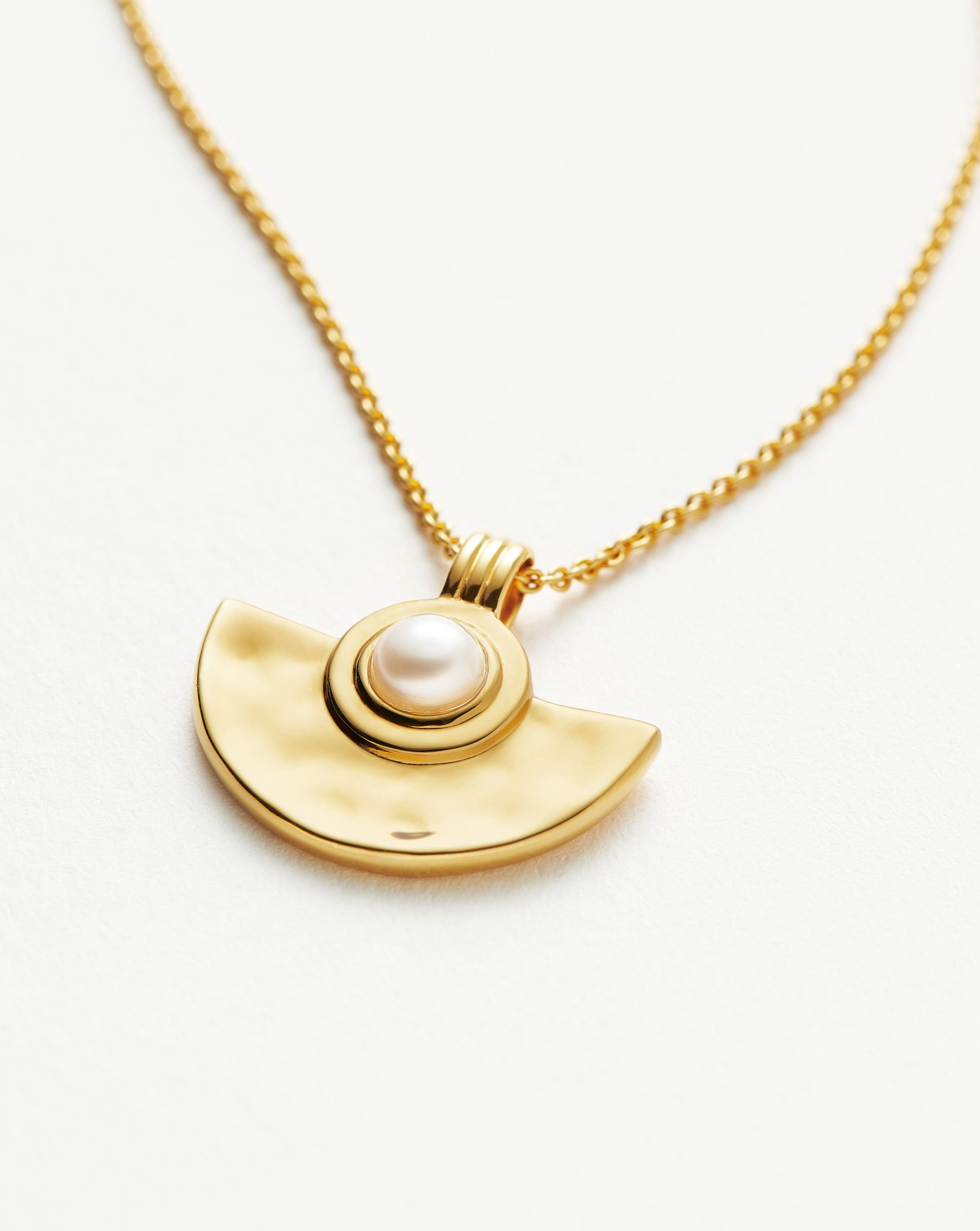 Zenyu Gemstone Fan Pendant Necklace - Elegant Handmade Jewelry for Women | Perfect Gift for Birthday, Anniversary & Special Occasions | Boho Chic Style Accessory for Party, Wedding & Everyday Wear
