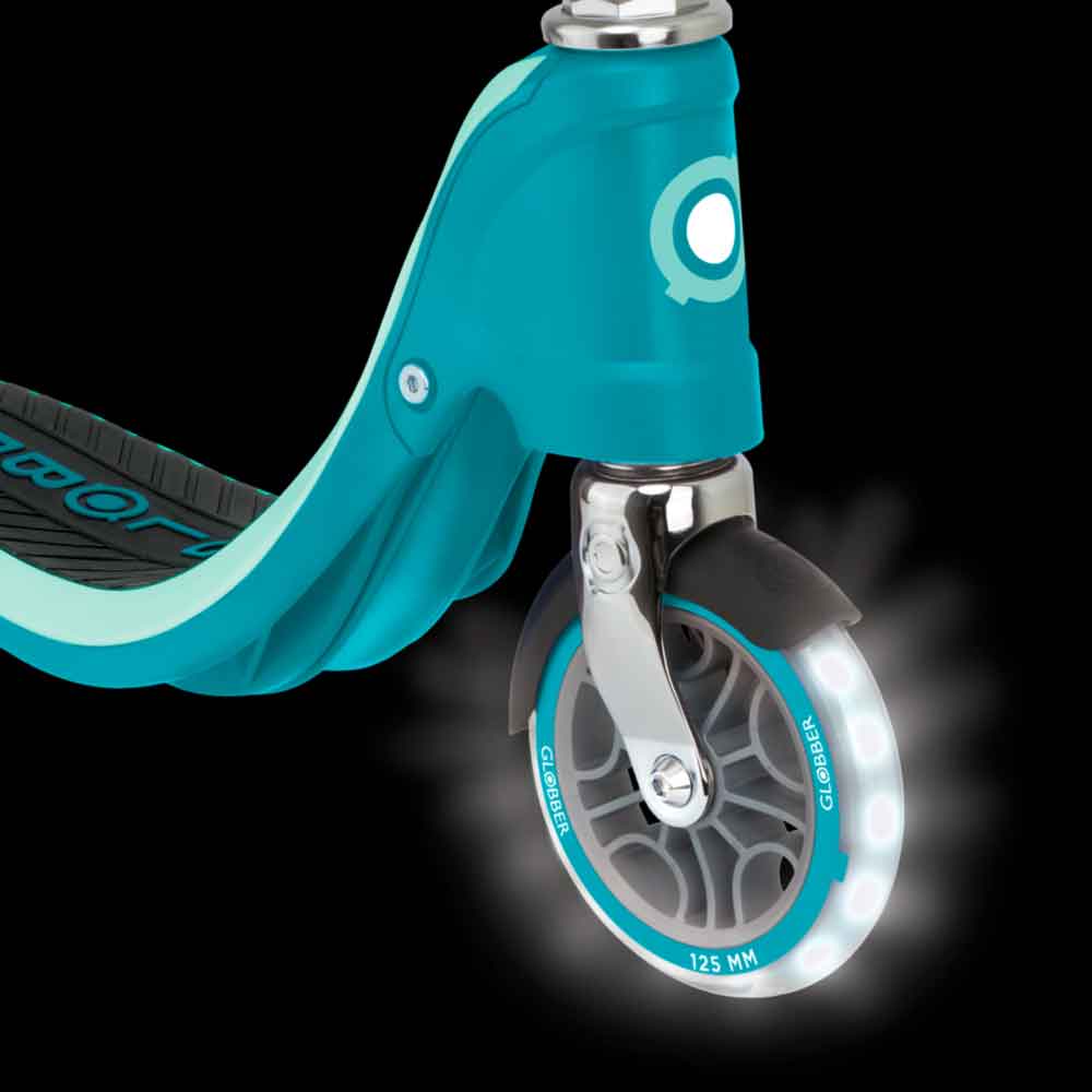 Globber Flow 125 LED Lights Kick Scooter for Kids & Teens - Perfect for Commuting, School, and Outdoor Fun