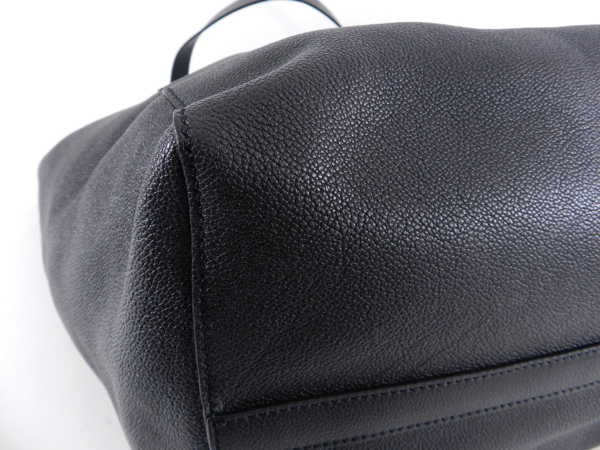 Burberry Extra Large Black Floppy Grained Leather Tote Bag for Women - Stylish Designer Handbag for Work, Travel & Everyday Use