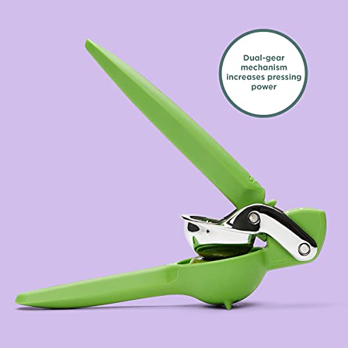 Chef'n FreshForce Citrus Juicer - Green Manual Lemon Lime Orange Squeezer - Perfect for Kitchen, Bar & Healthy Juicing at Home