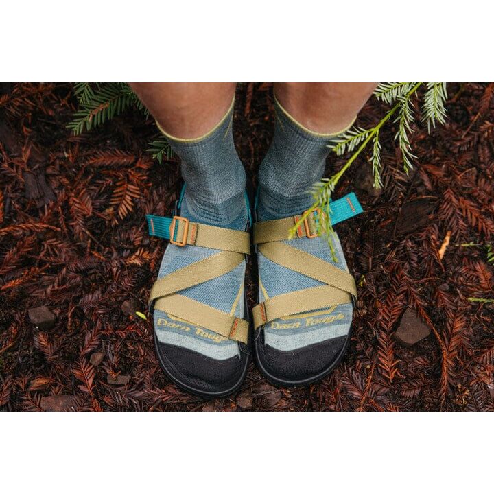Darn Tough Light Hiker Micro Crew Lightweight Hiking Socks for Men - Moisture-Wicking & Cushioned for All-Day Comfort on Trails, Camping, and Outdoor Adventures