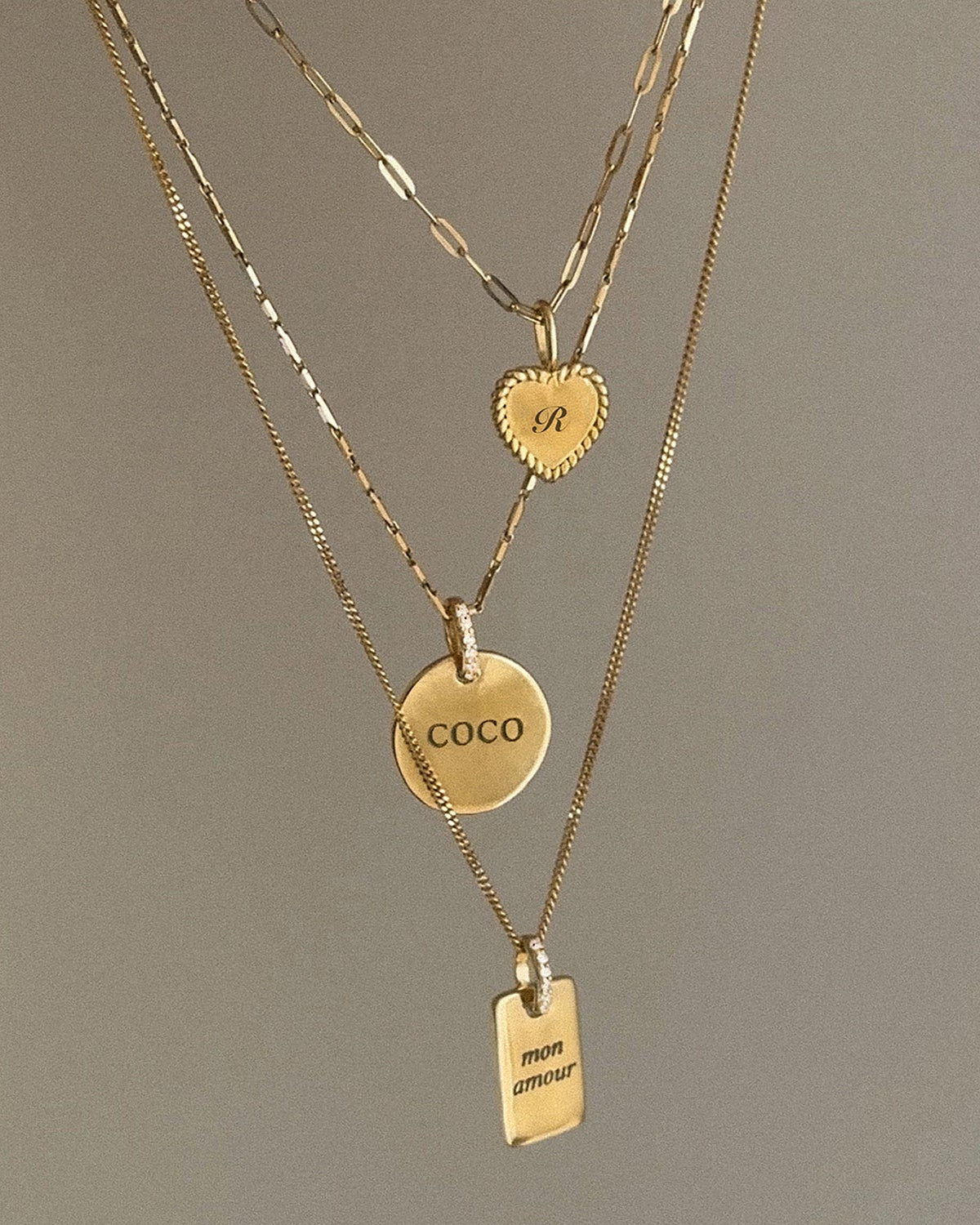 Exquisite Round Pavé Diamond Pendant Necklace - Elegant 14K Gold or Sterling Silver Jewelry for Women - Perfect for Weddings, Anniversaries & Special Occasions