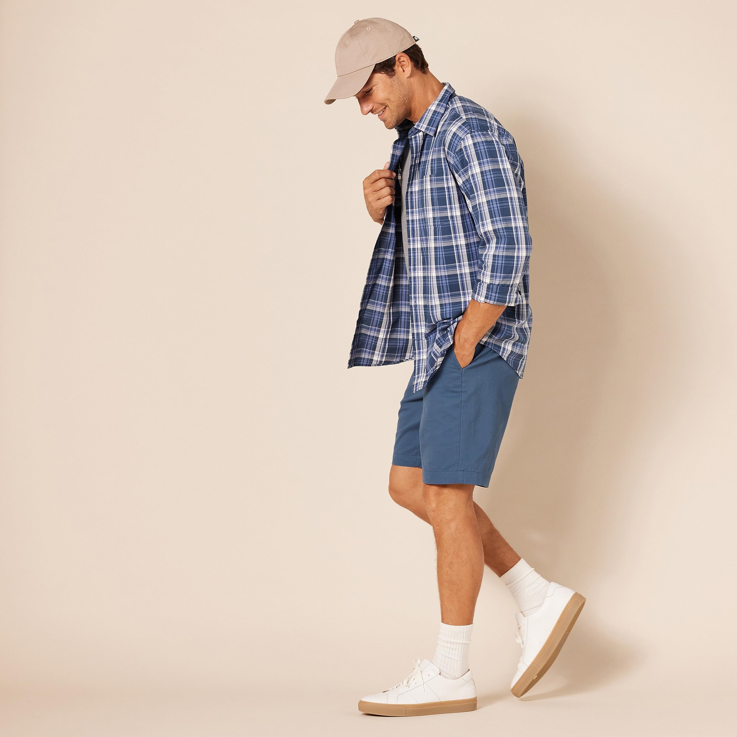 Amazon Essentials Men's Slim-Fit 9