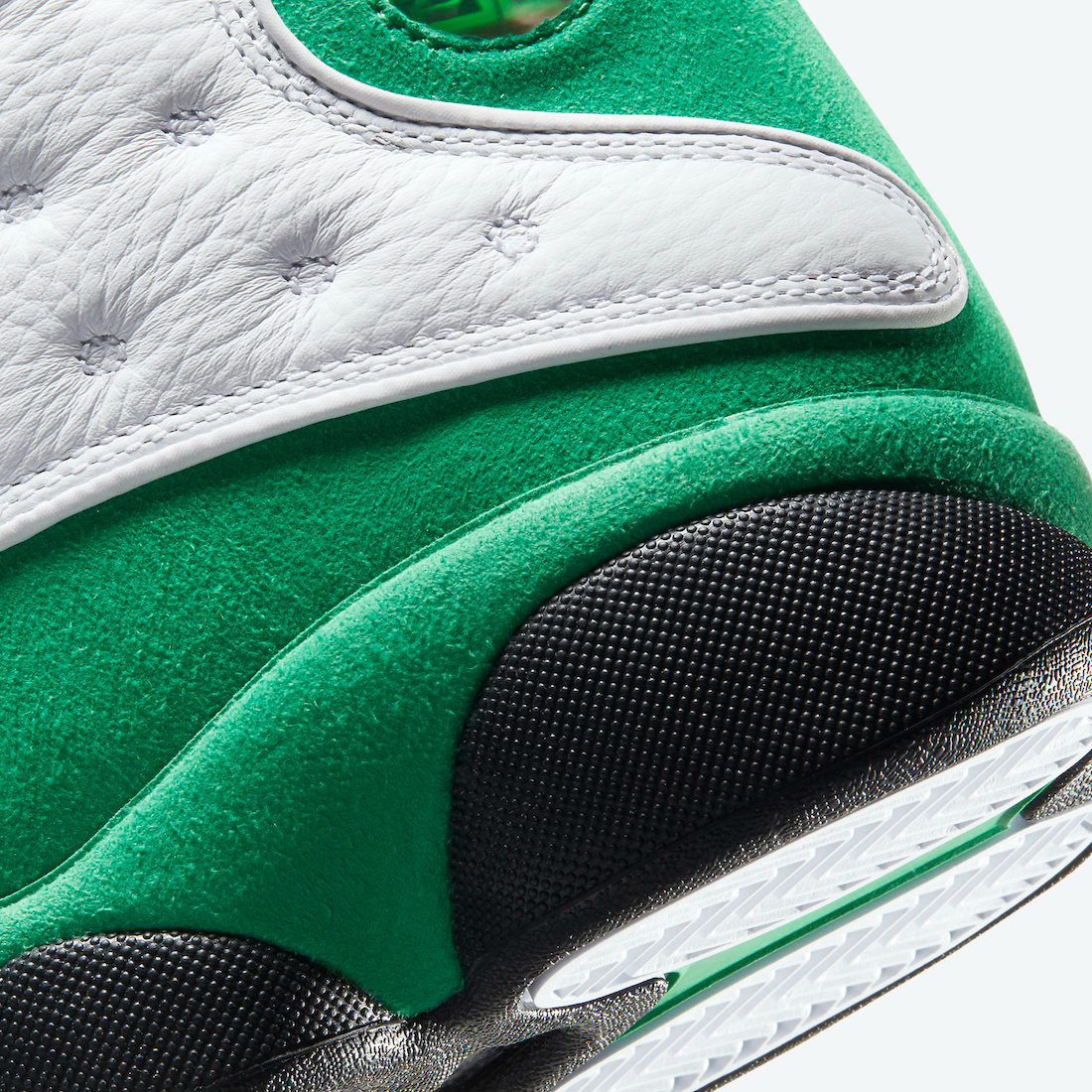 Nike Men's Air Jordan 13 Retro Basketball Shoes - White/Lucky Green/Black - High-Performance Sneakers for Casual Wear & Street Style