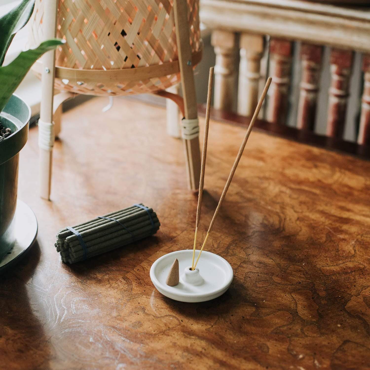 Handmade Ceramic Incense Burner - Aromatherapy Diffuser for Home, Yoga & Meditation | Natural Clay Relaxation Decor for Zen Spaces