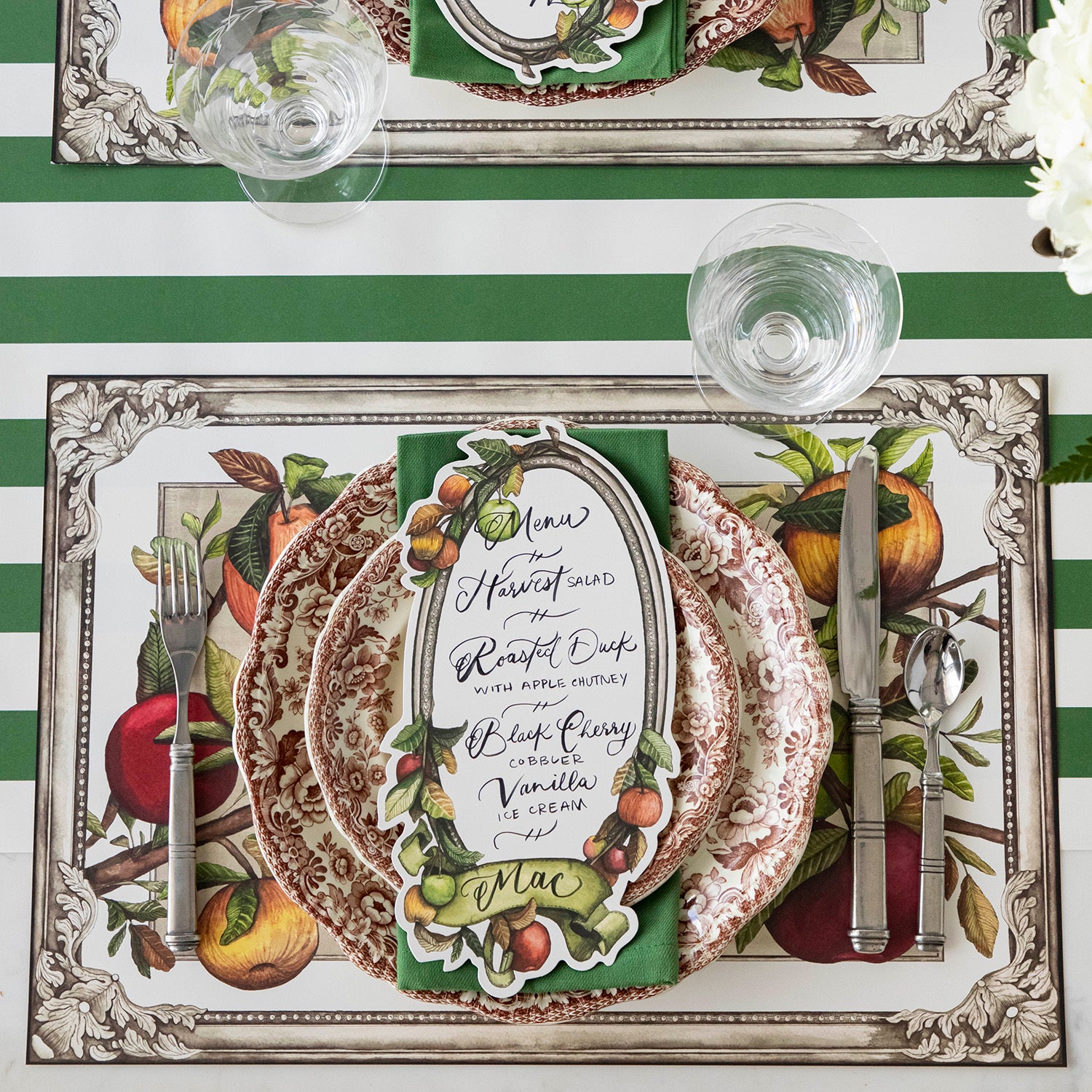 Vintage Heirloom Apples Table Card - Rustic Wedding Place Cards, Farmhouse Dinner Party Decor, Thanksgiving Name Tags - Perfect for Rustic Weddings, Holiday Gatherings & Special Events