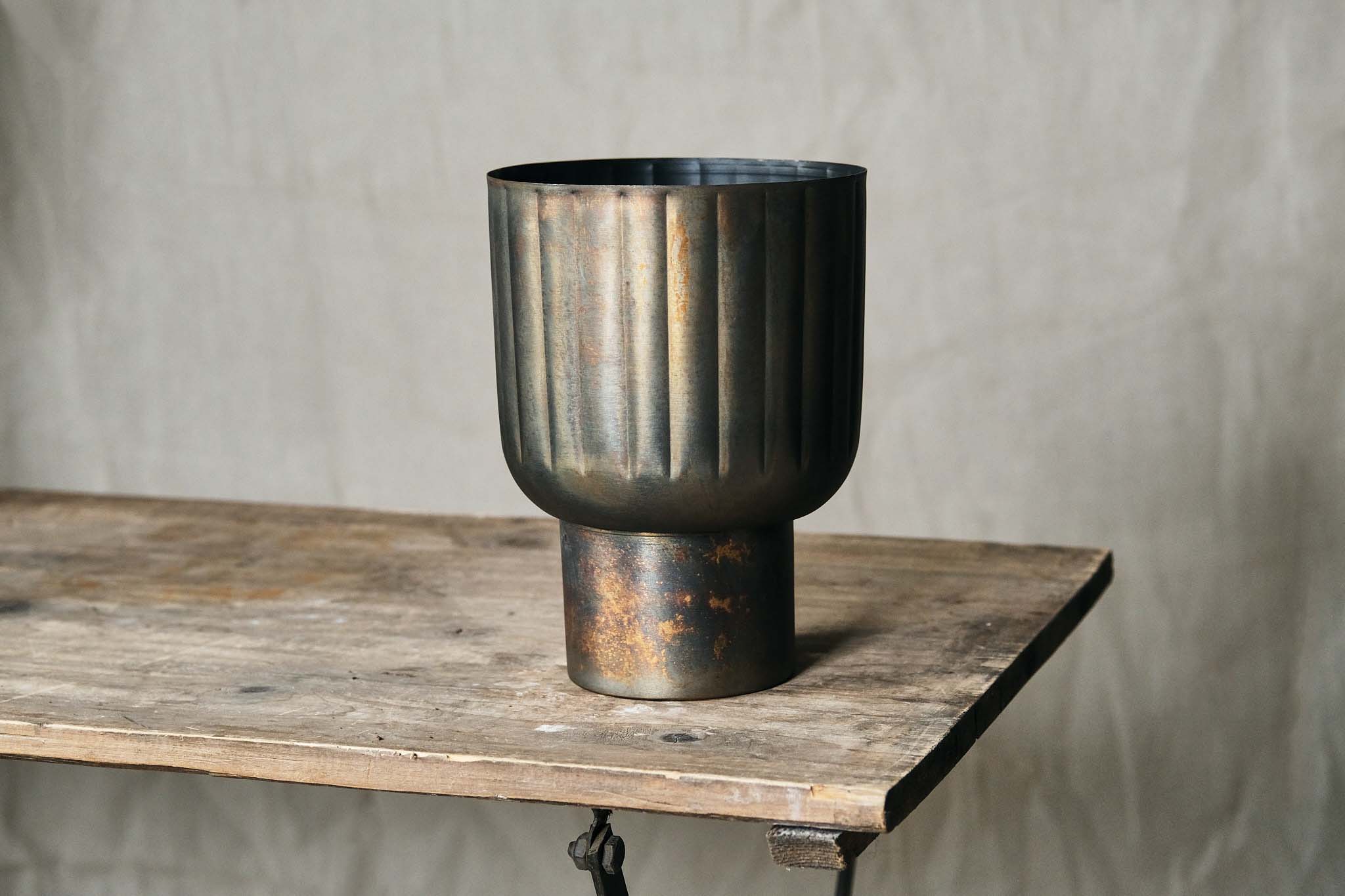 Vintage Aged Brass Urn - Antique Decorative Vase for Home & Office (16.5cm & 24cm Diameter Options) - Perfect for Floral Arrangements, Mantel Displays & Memorial Keepsakes