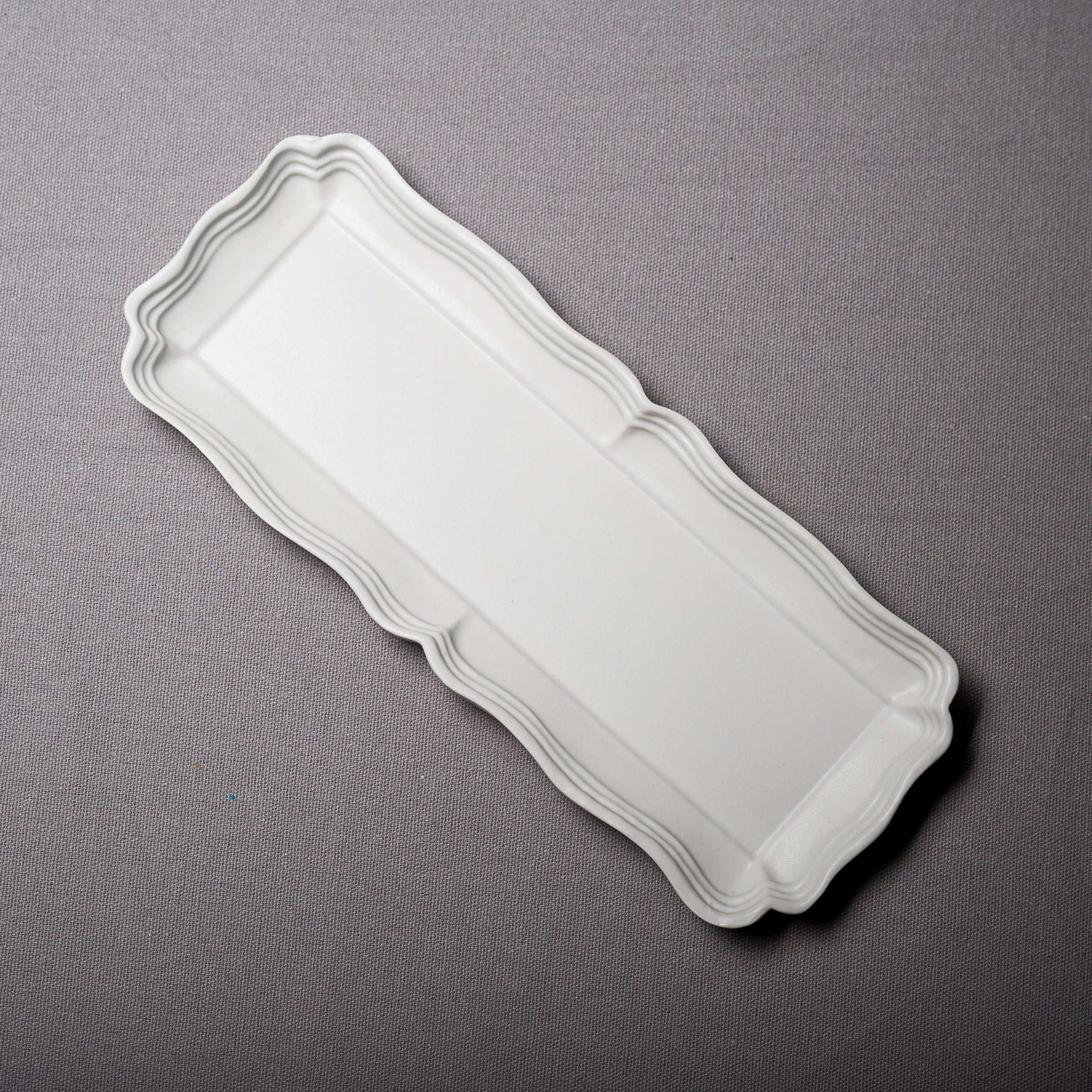 Usuki Ware Japanese Rectangle Long Plate - Handcrafted Ceramic Serving Dish for Sushi, Appetizers & Home Decor