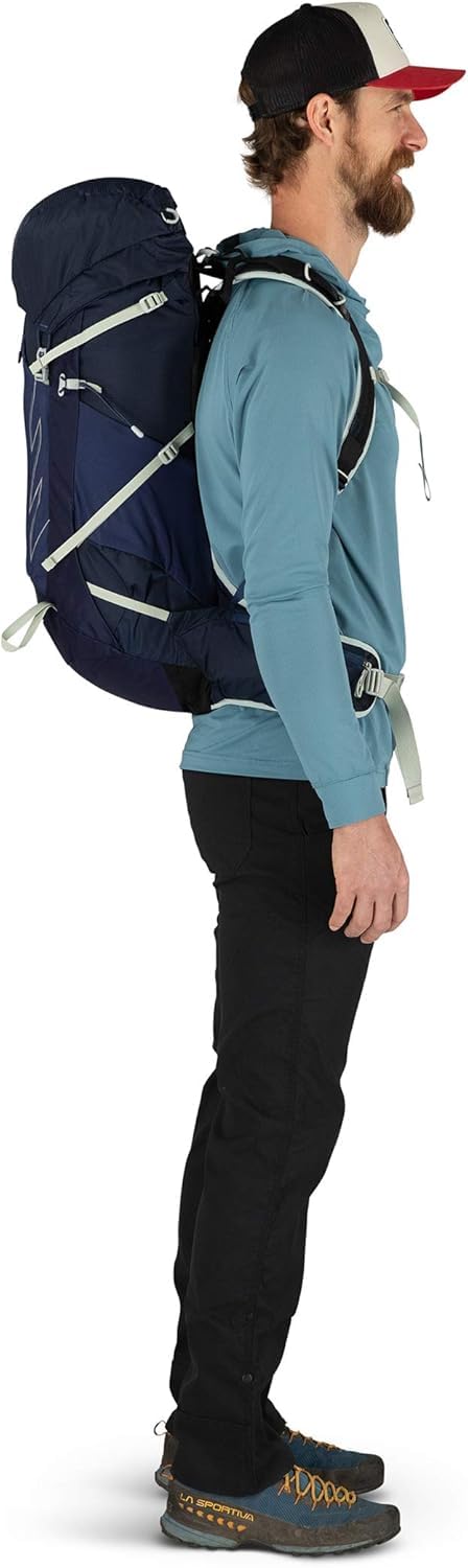 Osprey Men's Talon 33 Hiking Backpack - Lightweight Daypack for Outdoor Adventures, Camping & Travel - 1 Pack