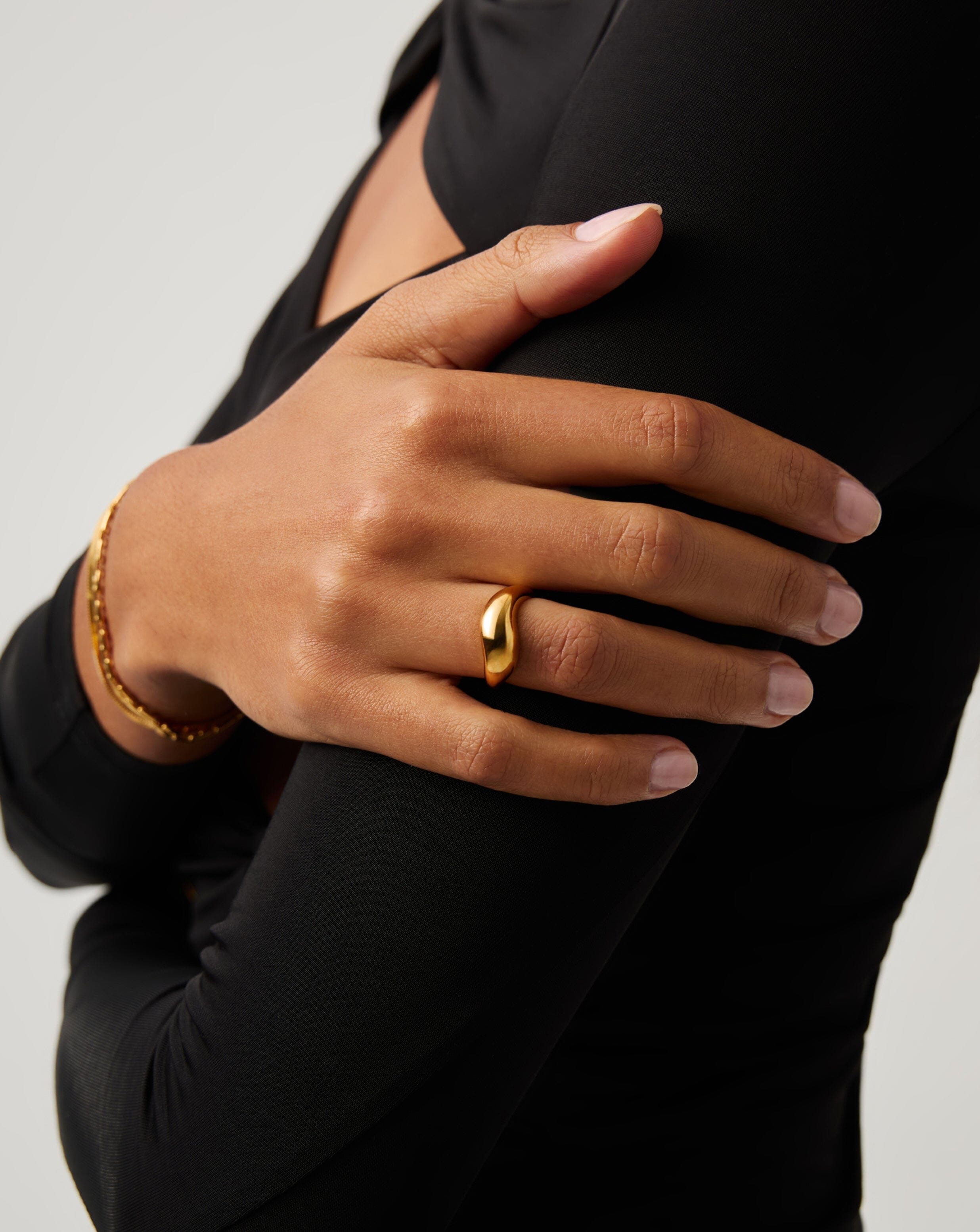 Savi Signature Stacking Ring Set - 18k Gold Vermeil Rings for Women, Dainty & Elegant Layering Rings for Everyday Wear, Gift for Her, Anniversary, Birthday, Valentine's Day