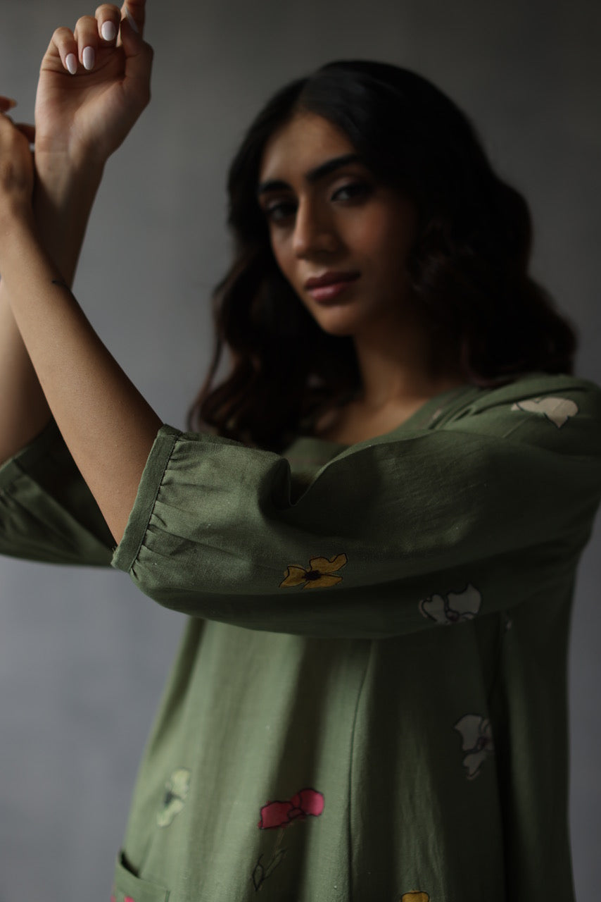 Snowdrop Tunic for Women - Flowy Boho Blouse with 3/4 Sleeves - Perfect for Casual Wear, Office & Date Night Outfits
