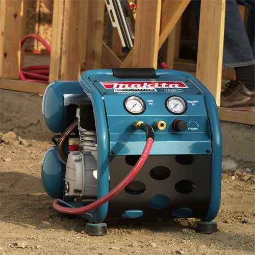 Makita MAC2400 2.5 HP Cast Iron Roll Cage Big Bore Air Compressor - Powerful & Durable for Construction, Woodworking & Automotive Projects