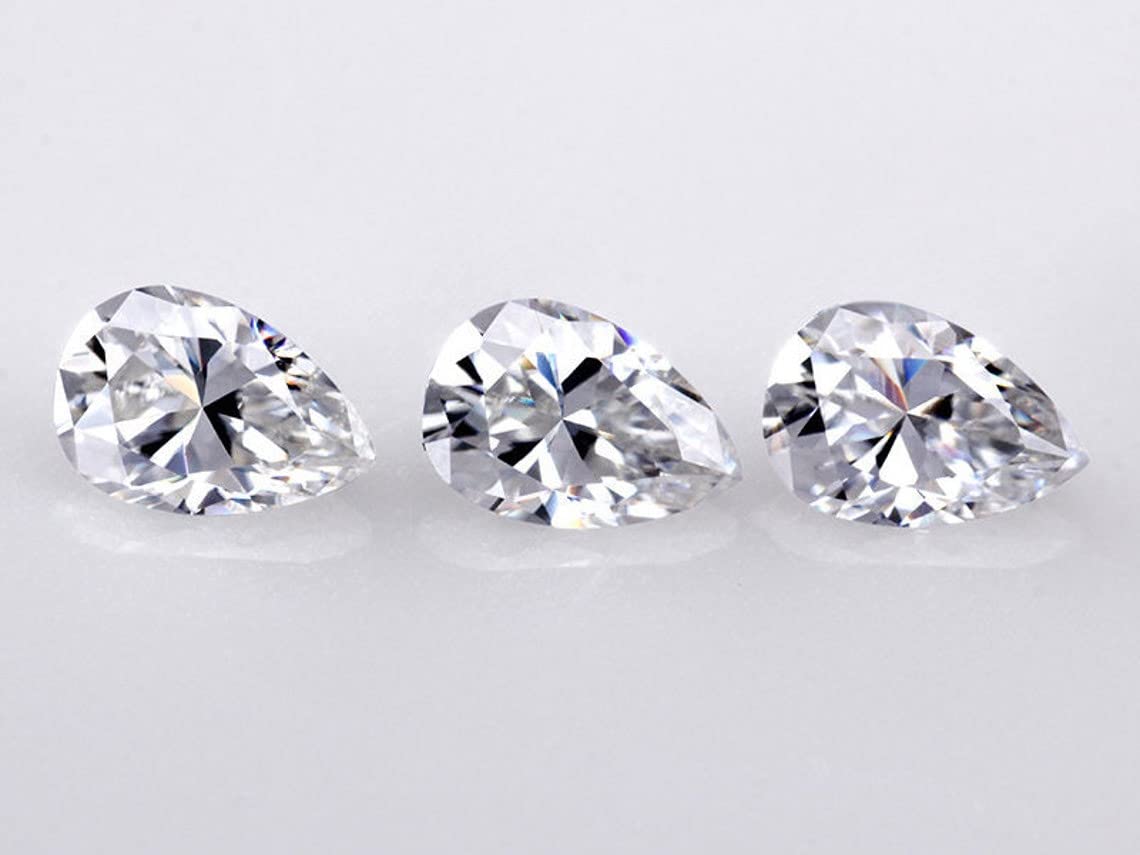 Loose Moissanite Pear Cut 1CT-50CT VVS1 for Engagement Rings & Jewelry