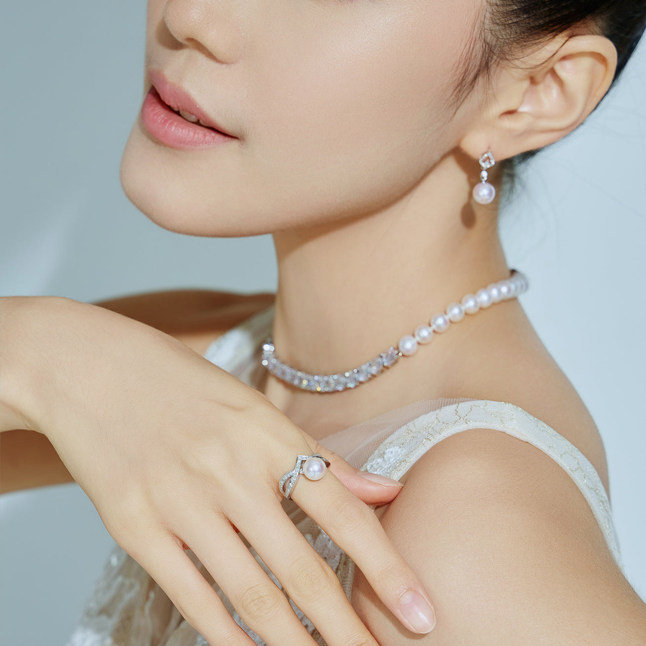 18K Solid Gold Diamond Akoya Hanadama Pearl Ring KR00042 | Luxury Pearl Jewelry for Women | Perfect for Weddings, Anniversaries & Special Occasions
