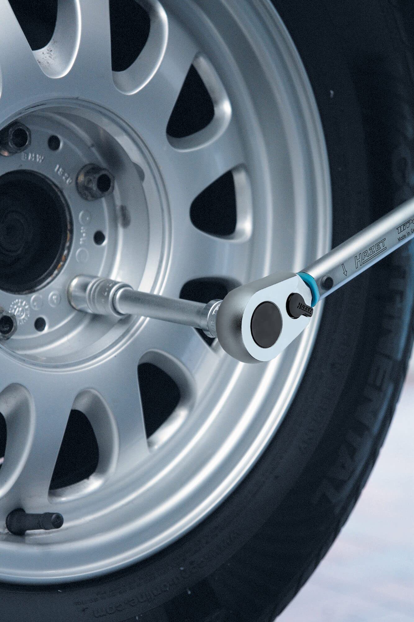 Hazet 6123-1CT 60-320 Nm Torque Wrench - Professional Black/Silver Finish - Perfect for Automotive Repair & Mechanical Maintenance