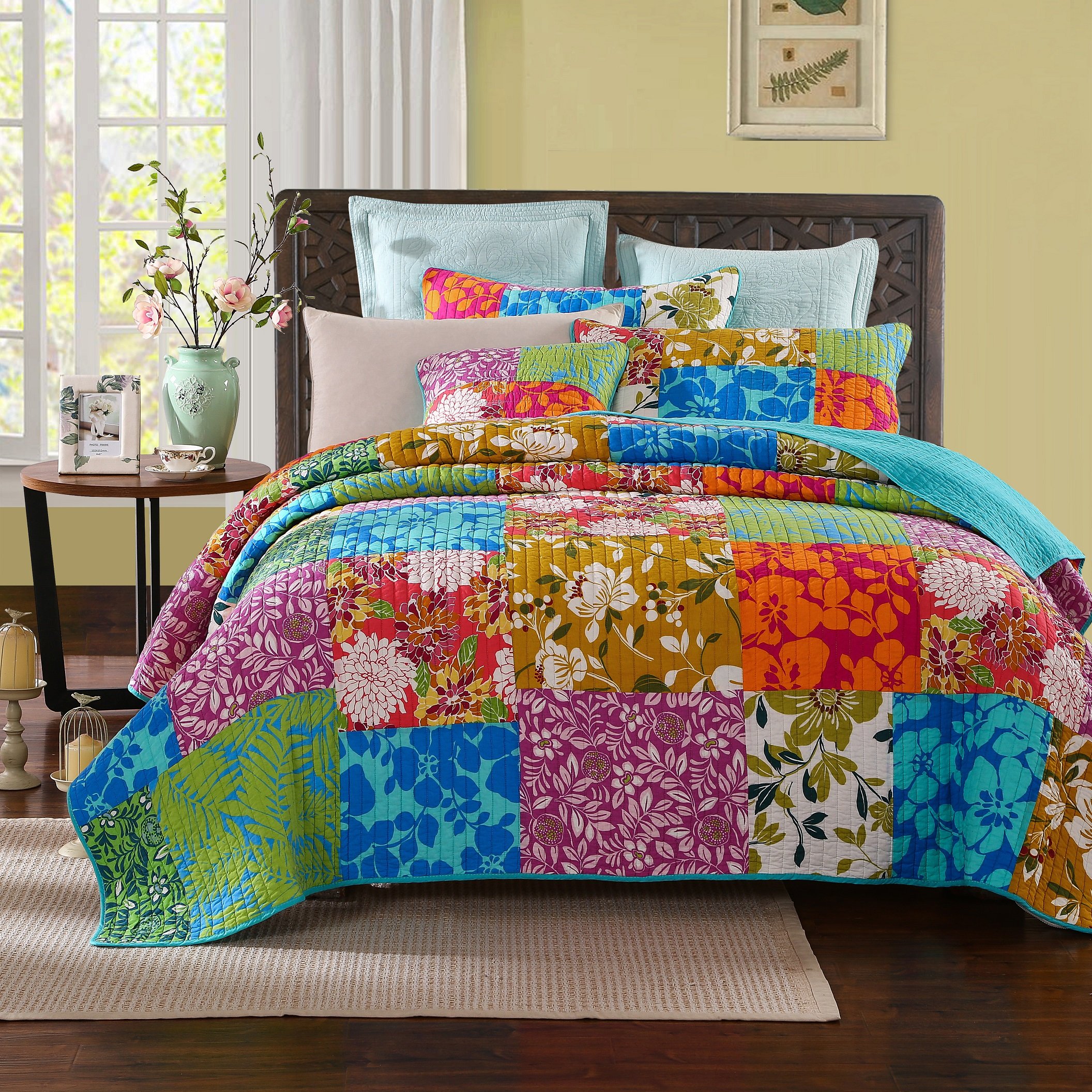 Colorful Cotton 3-Piece Flower Power Patchwork Quilt Set - Queen Size Bedding for Boho Chic Bedroom Decor & Hippie Themed Parties