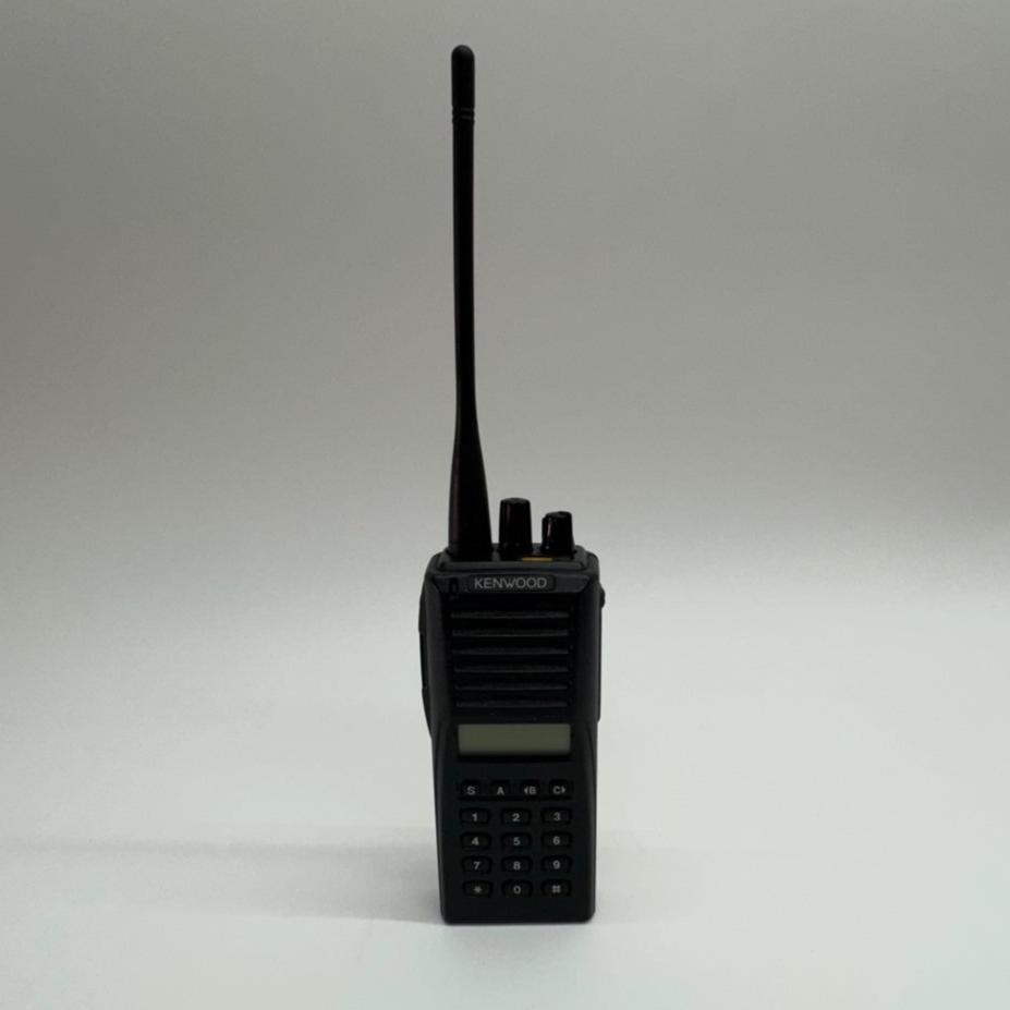 Kenwood TK-380 K2 UHF Two-Way Portable Radio - Model 3 | Long Range Business & Emergency Communication | Ideal for Construction, Security & Outdoor Activities