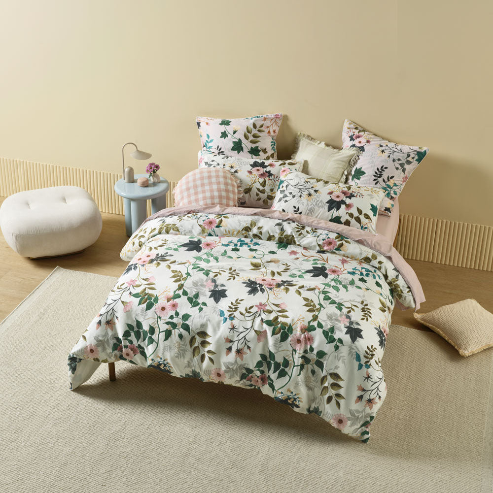 Linen House Kimi Quilt Cover Set - Soft & Breathable Bedding Set for Queen Size Bed - Perfect for Modern Bedrooms, Guest Rooms & Cozy Home Decor