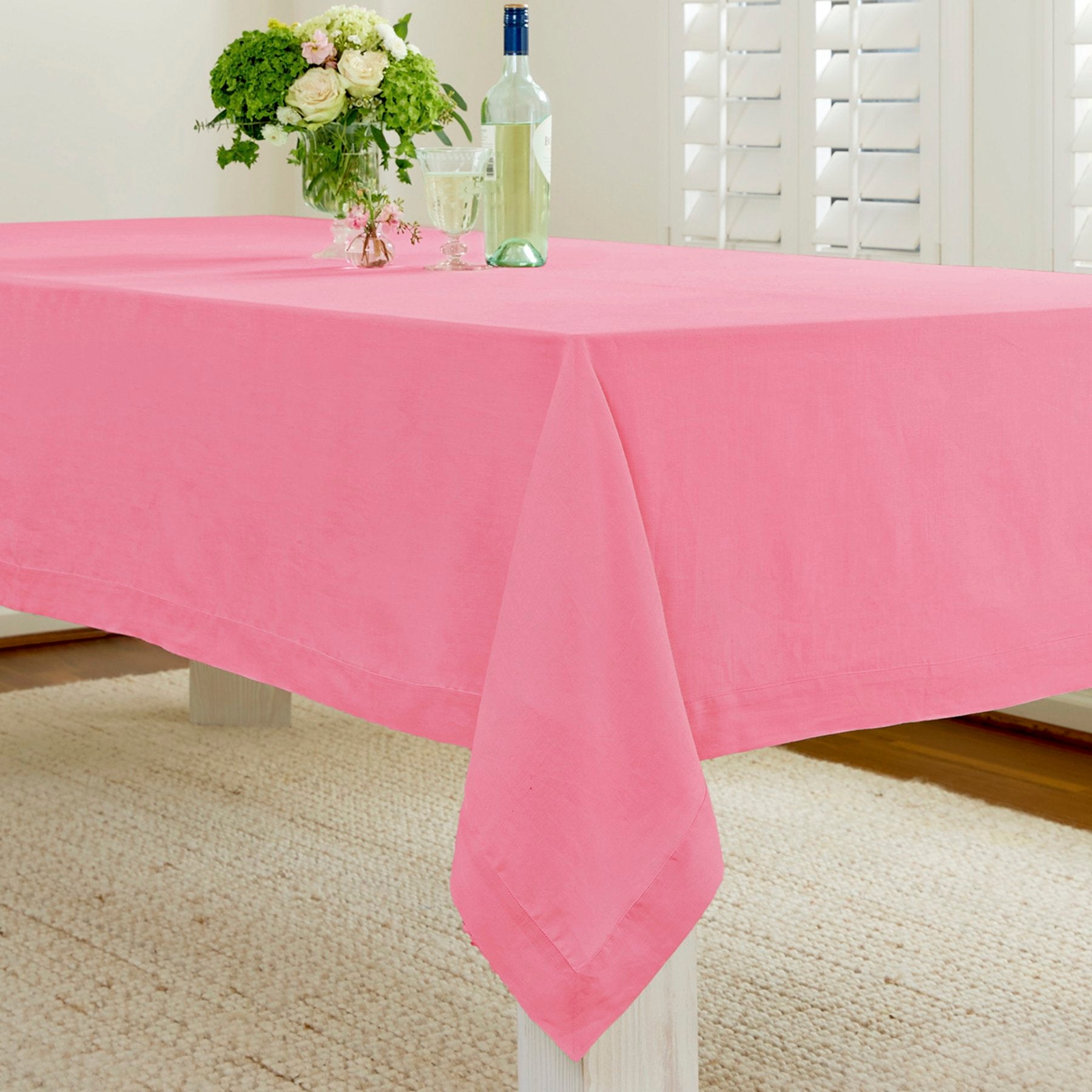 Premium Fete Tablecloth for Parties & Events - Waterproof & Wrinkle-Resistant - Perfect for Weddings, Birthdays & Outdoor Gatherings