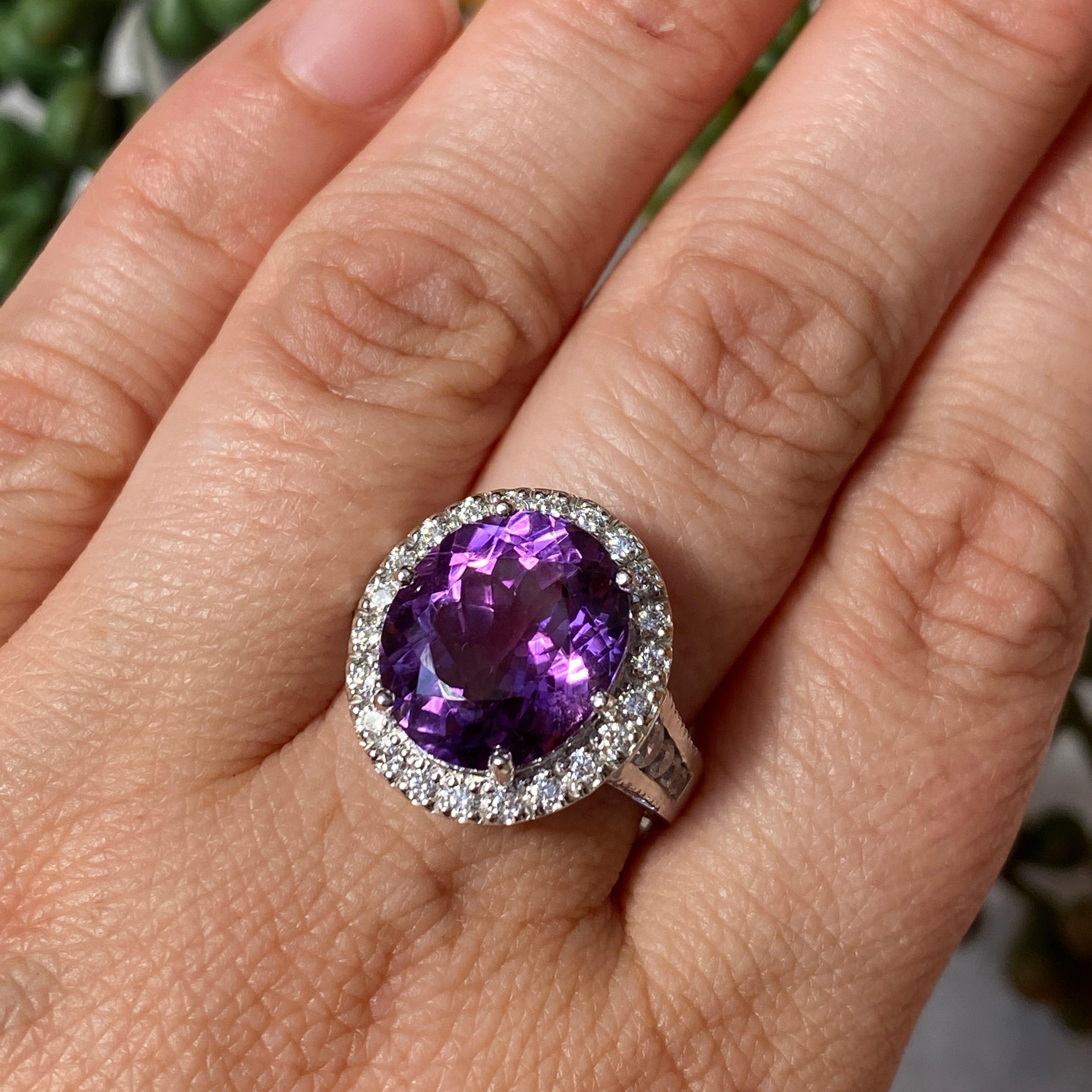 Amethyst Oval Cut Ring with CZ Accent - Size 8 - Sterling Silver Jewelry - Elegant Purple Gemstone Ring for Women - Perfect for Weddings, Anniversaries & Special Occasions