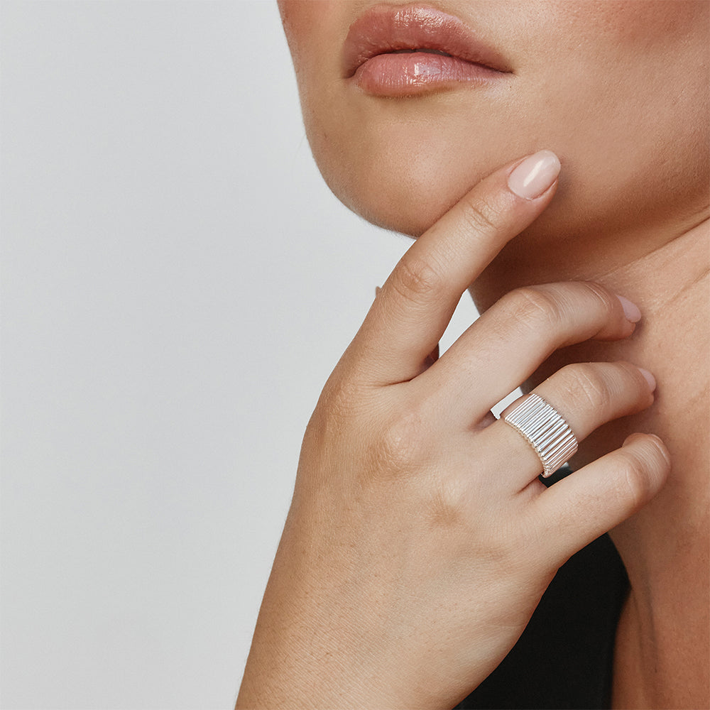 Stylish Silver Ribbed Tapered Barrel Ring - Perfect for Everyday Wear, Date Nights & Special Occasions