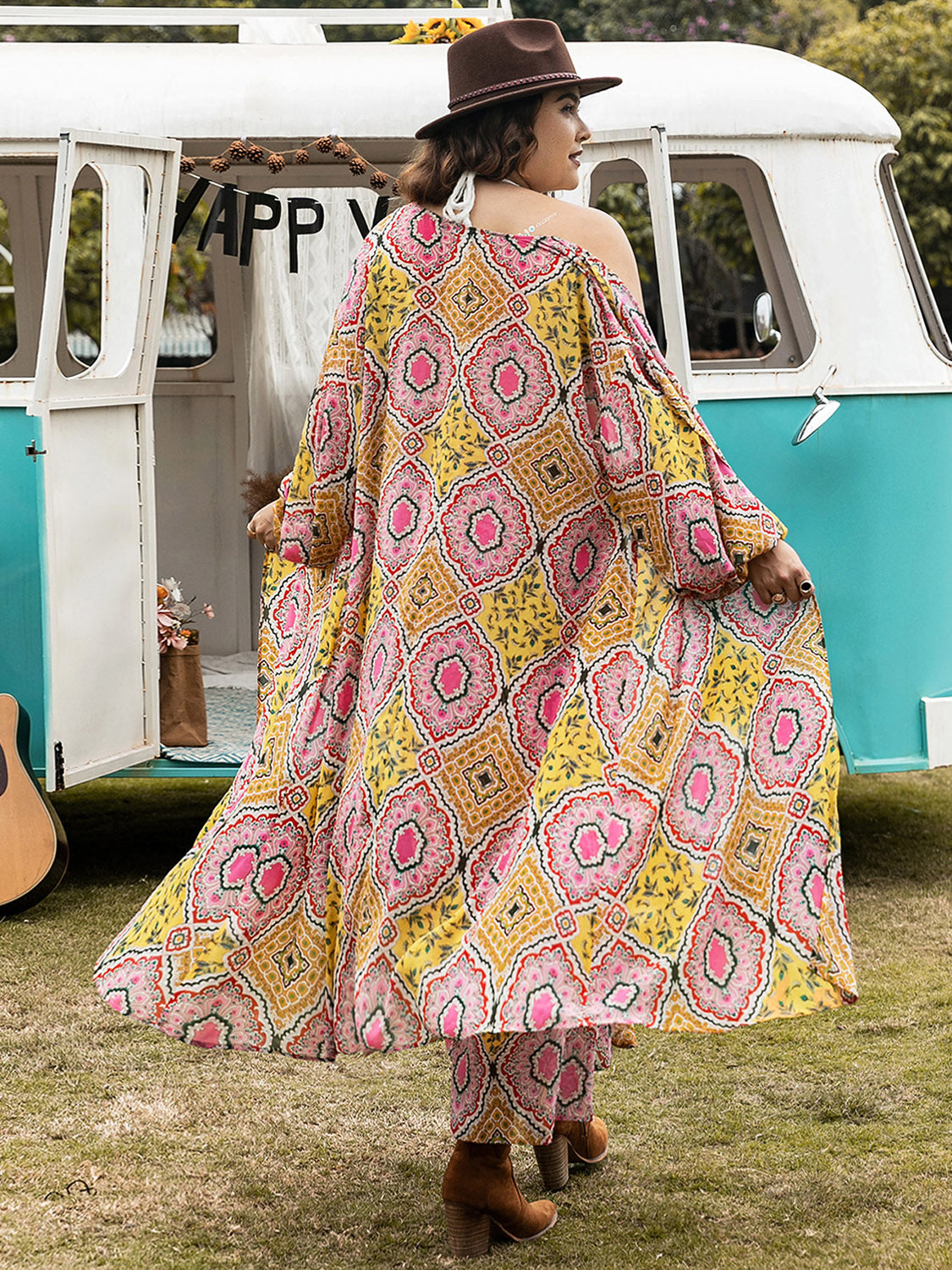 Stylish Plus Size Printed Beach Boho Cover Up & Pants Set for Women - Perfect for Vacations, Poolside Lounging, and Summer Getaways