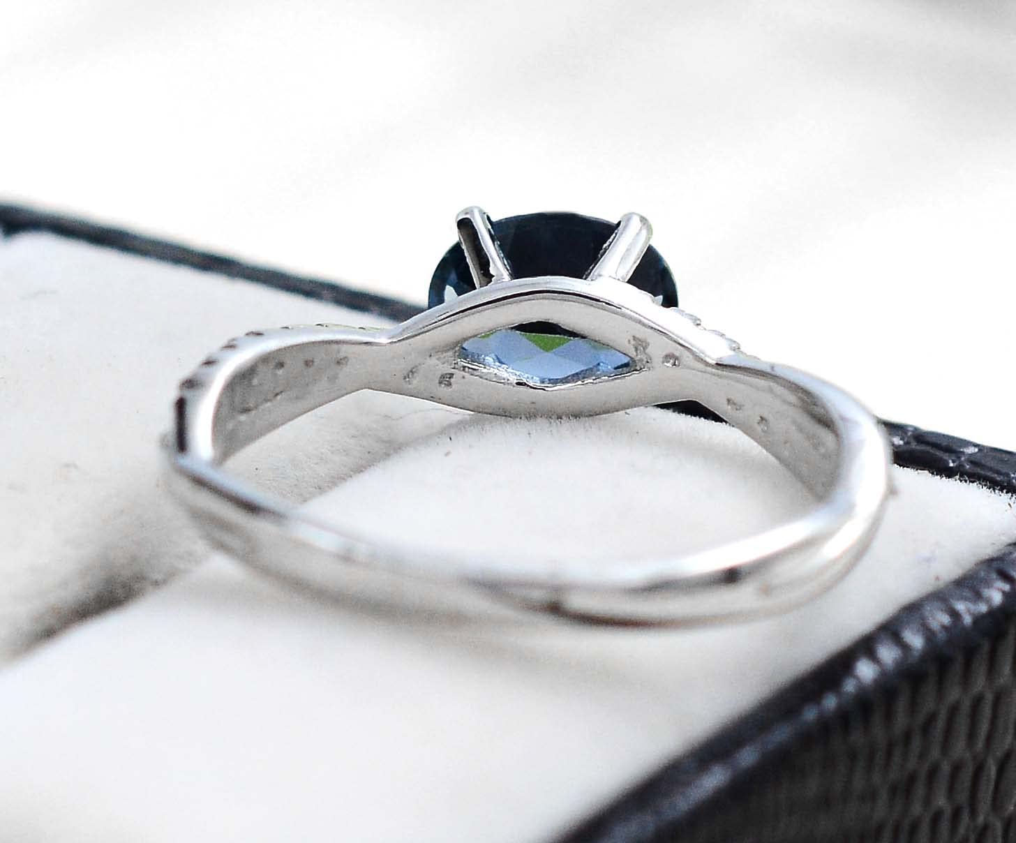 8X6 MM Oval Cut Natural London Blue Topaz Gemstone 925 Sterling Silver December Birthstone Statement Ring - Elegant Wedding Gift, Anniversary Present & Special Occasion Jewelry for Women