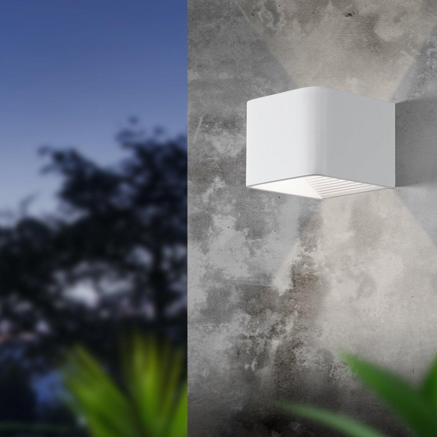 Eglo Doninni 1 White LED Outdoor Wall Light - IP55 Waterproof - Dusk to Dawn Sensor - Modern Exterior Lighting for Porch, Garage & Garden Security