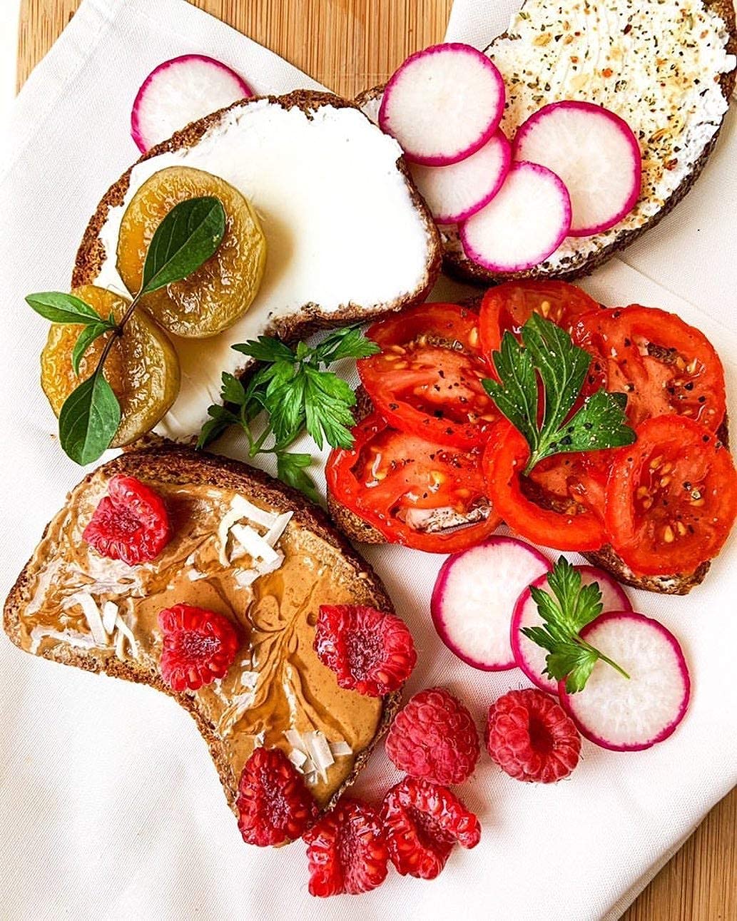 Shibolim FlaxSeed Bread (1 Pound) - Low Carb, Zero Net Carbs, Keto Friendly, High Fiber & Protein, Vegan - Perfect for Keto Diet, Weight Loss & Healthy Breakfast