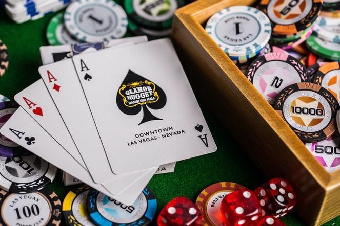 Premium Glamor Nugget Playing Cards - Elegant & Durable Poker Deck for Magic Tricks, Card Games, and Casino Nights | Perfect for Parties, Family Gatherings, and Professional Performances