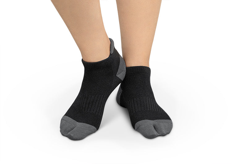Bunion Relief Socks for Women & Men - Padded Low Cut Comfort Socks for Bunions & Hammertoes - Black (3 Pairs) - Ideal for Running, Walking & Everyday Wear