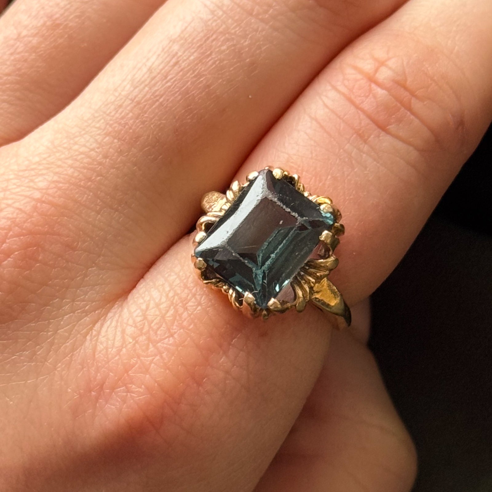 7.00ct Synthetic Spinel Cocktail Ring - Size 6 | Elegant Statement Jewelry for Evening Parties, Weddings & Special Occasions