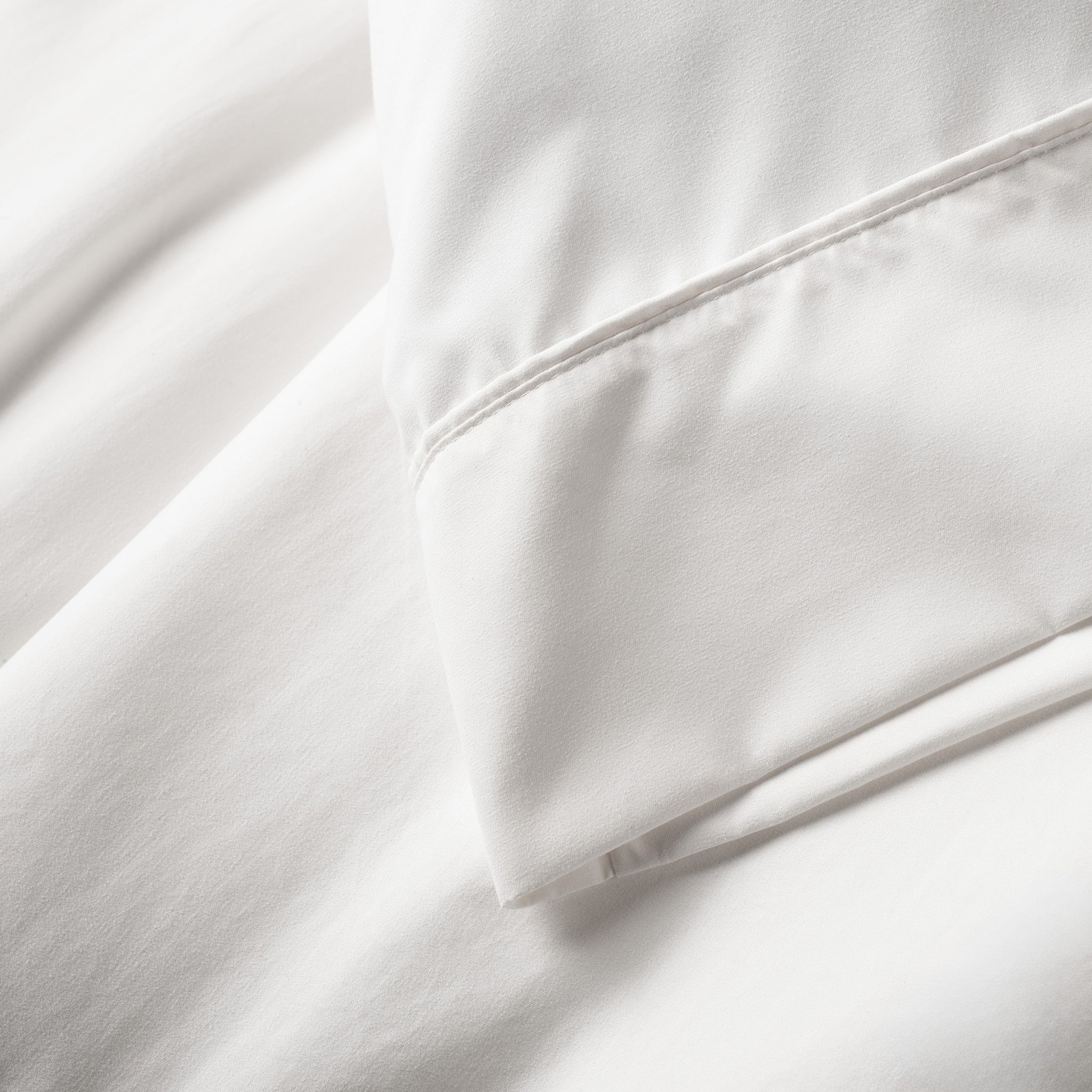 Premium 100% Cotton Eternal Sheet Set - Soft & Breathable White Bed Sheets for Ultimate Comfort - Perfect for Master Bedroom, Guest Room & Airbnb Stays