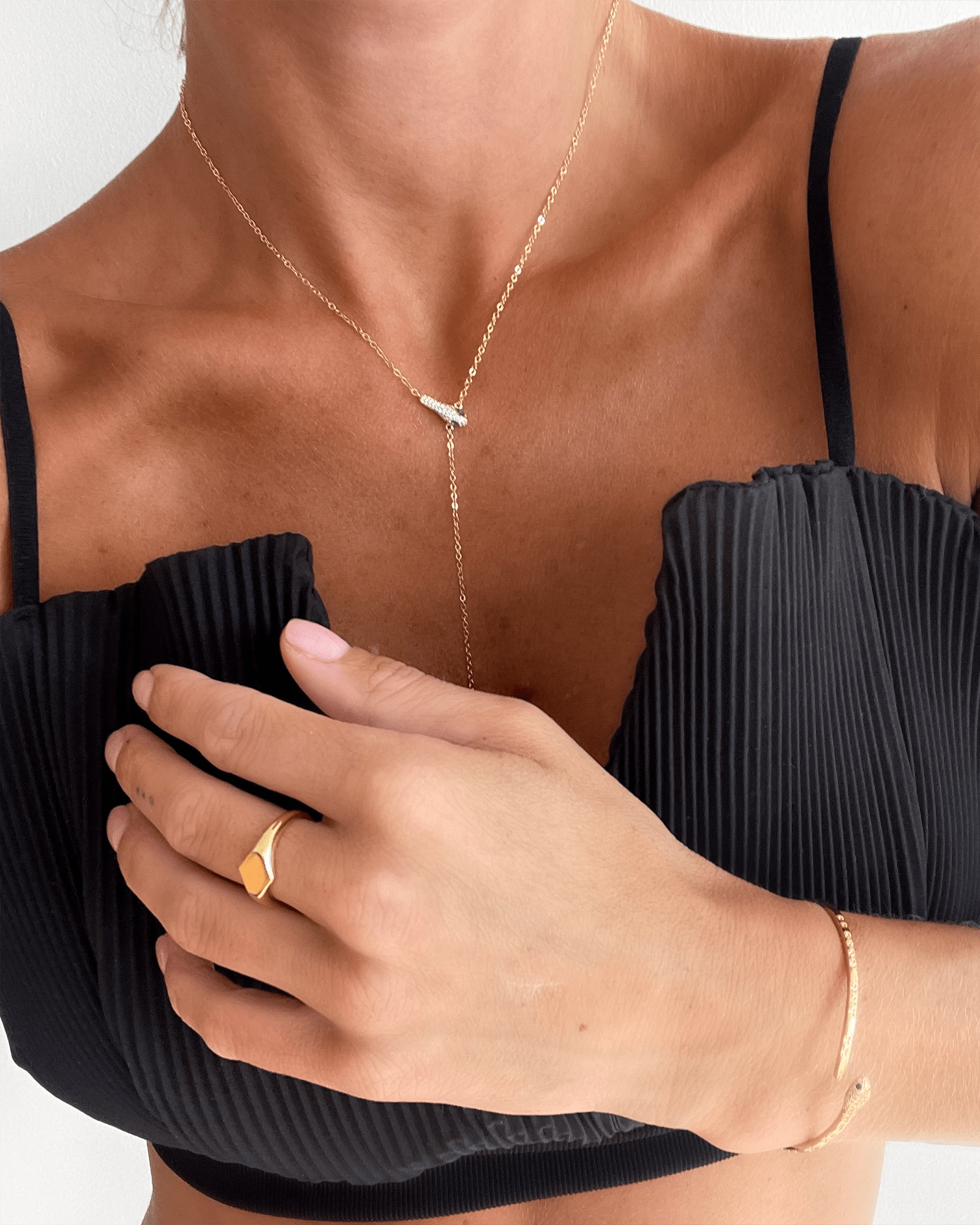 Izoa Hailey Snake Head Necklace in Gold - Elegant Statement Jewelry for Women, Perfect for Parties, Date Nights & Special Occasions