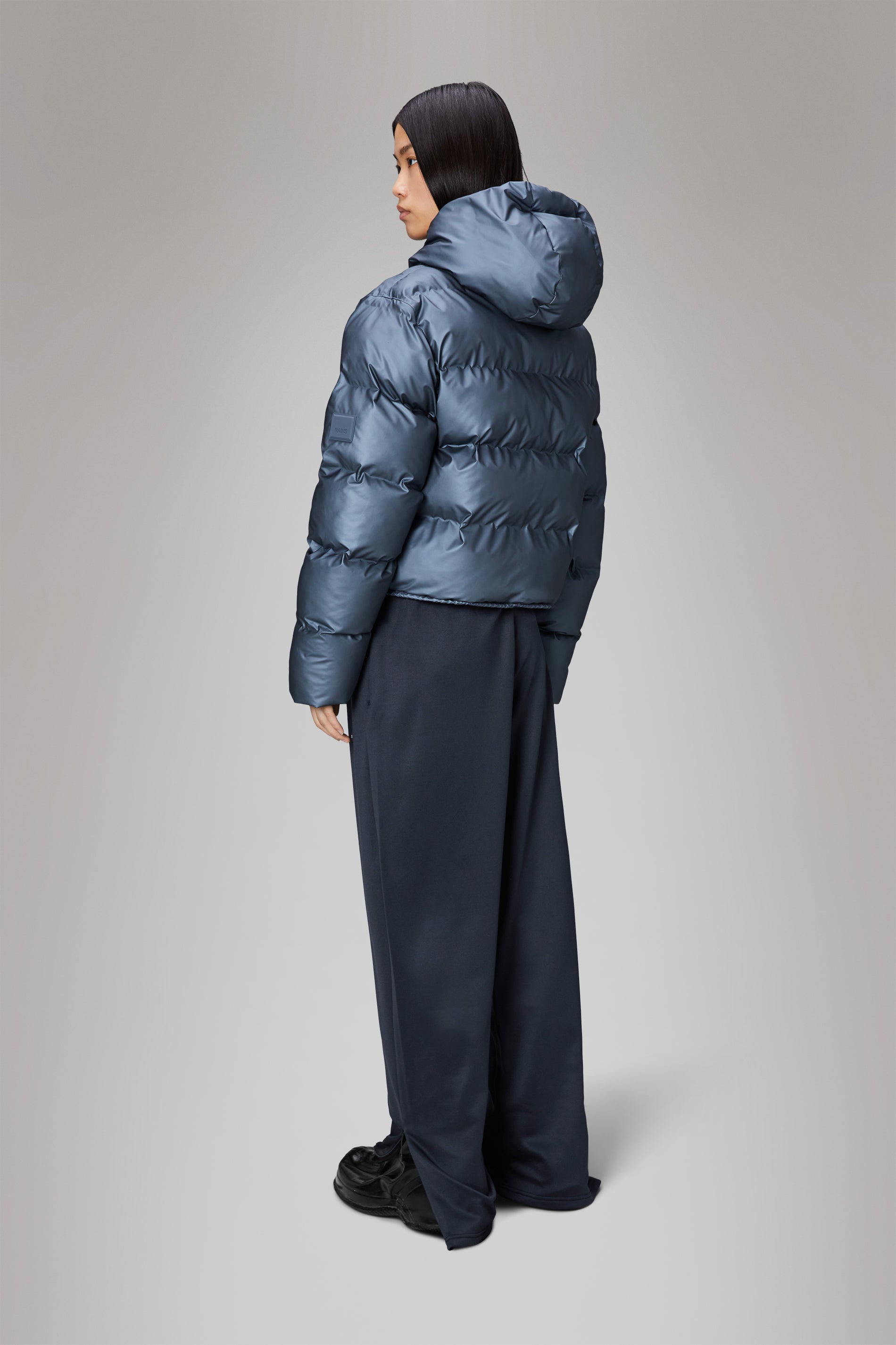 Alta Short Puffer Jacket for Women - Lightweight Winter Coat with Hood, Waterproof & Windproof - Perfect for Outdoor Activities, Hiking, and Cold Weather Fashion