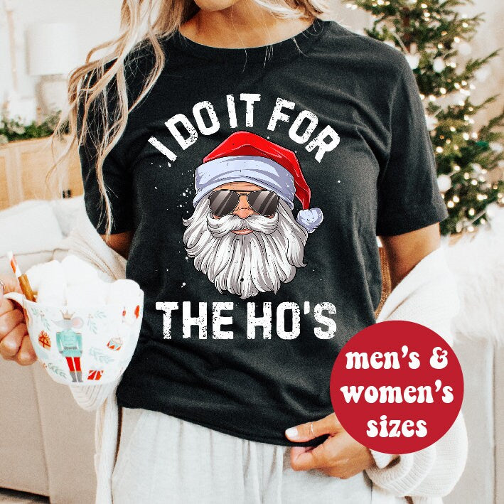 I Do It For the Ho's Santa Face Christmas Sweater - Festive Holiday Ugly Xmas Sweater for Women & Men - Perfect for Christmas Parties, Family Gatherings & Office Events