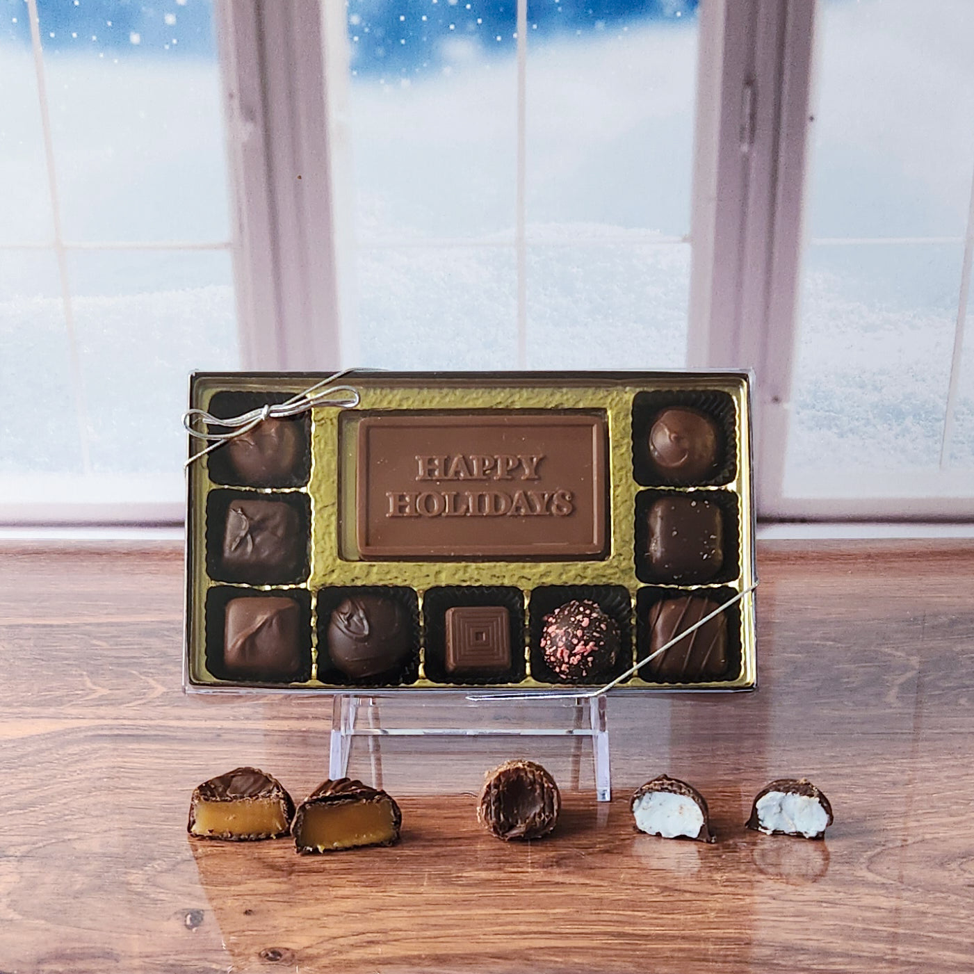 Happy Holidays Assortment - Christmas Party Decorations, Gift Boxes & Holiday Supplies for Home, Office & Festive Celebrations