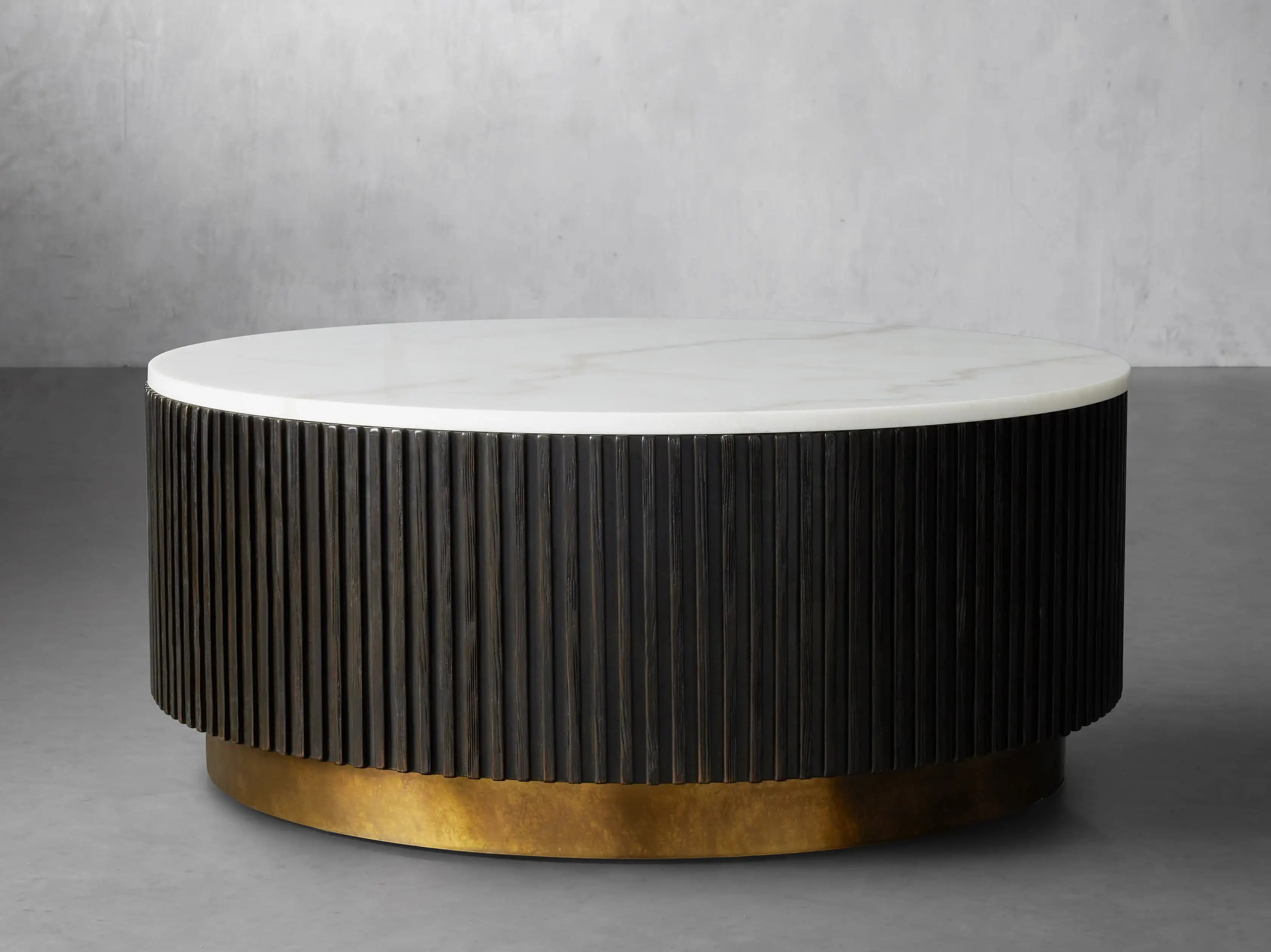 Modern Round Coffee Table - Stylish & Durable Living Room Centerpiece for Home Decor | Perfect for Small Spaces, Apartments & Cozy Gatherings